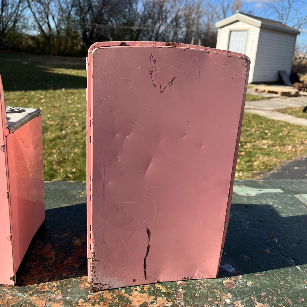 Vintage 50’s Wolverine Toy Kitchen Fridge Appliance Pink Tin Metal Play Set Oven