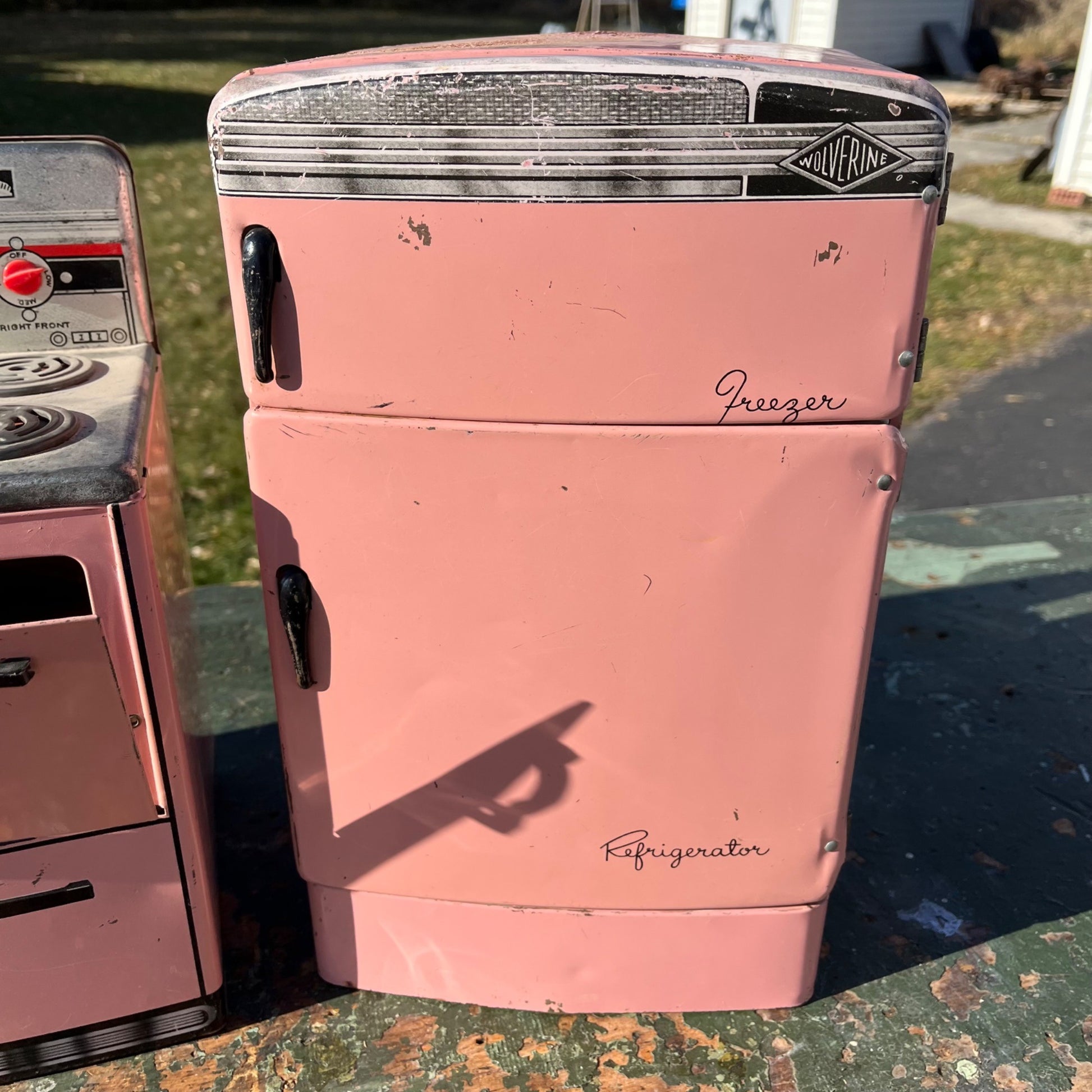 Vintage 50’s Wolverine Toy Kitchen Fridge Appliance Pink Tin Metal Play Set Oven