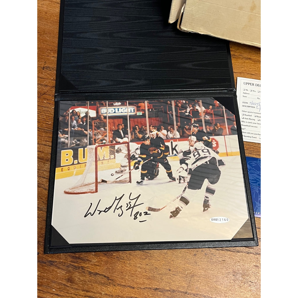 Wayne Gretzky Upper Deck Limited Edition 802 Goal Signed 8x10 Photo UDA