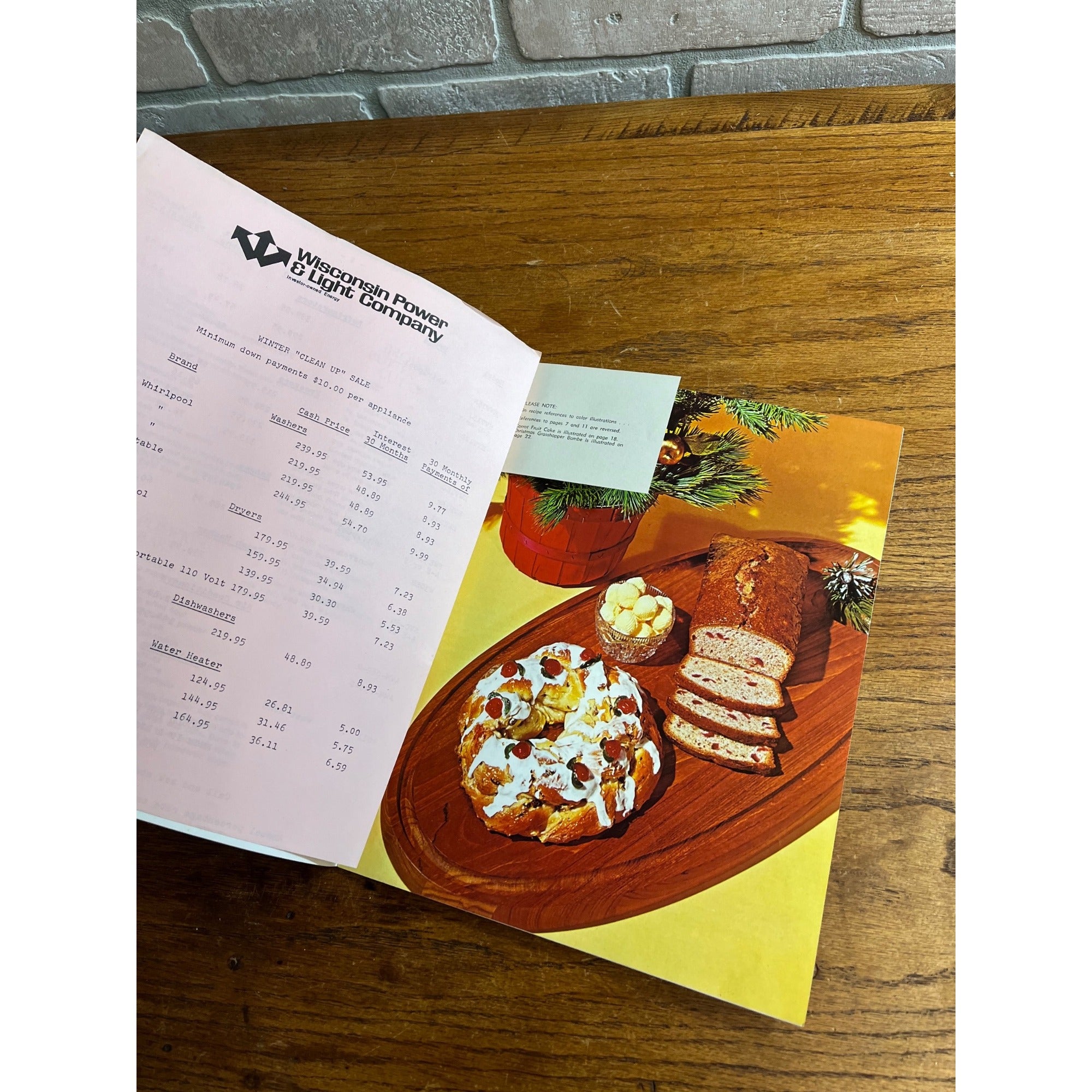 Vintage 1970 Wisconsin Power& Light Co. Christmas Treats Cookies Recipe Book