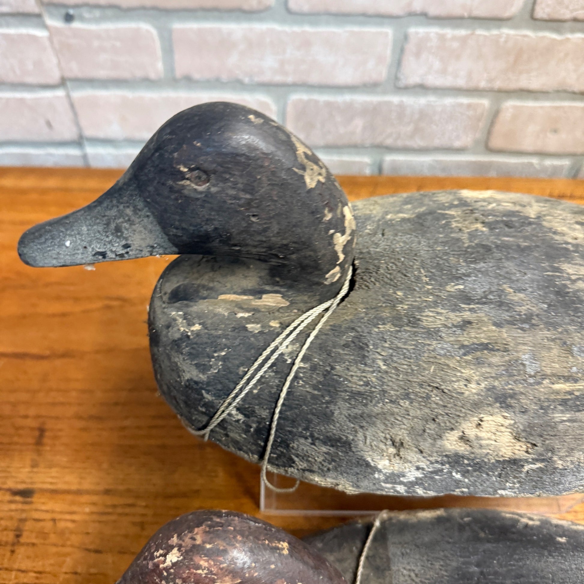 Nice Pair 1940s Rigged Balsa Herters Canvasback Wooden Duck Decoy Hen & Drake