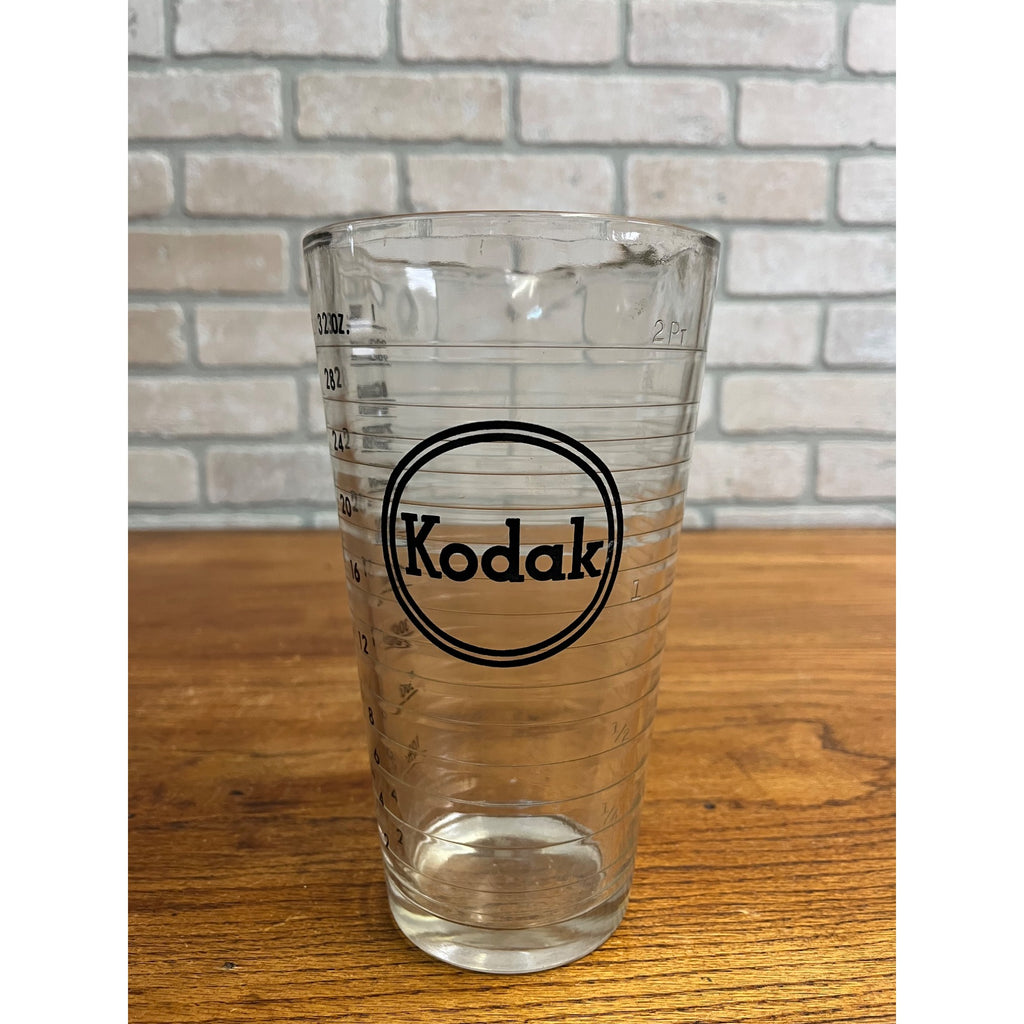 Vintage Kodak 32oz 1L Glass Darkroom Measuring Pitcher Jug Beaker Glass Eastman