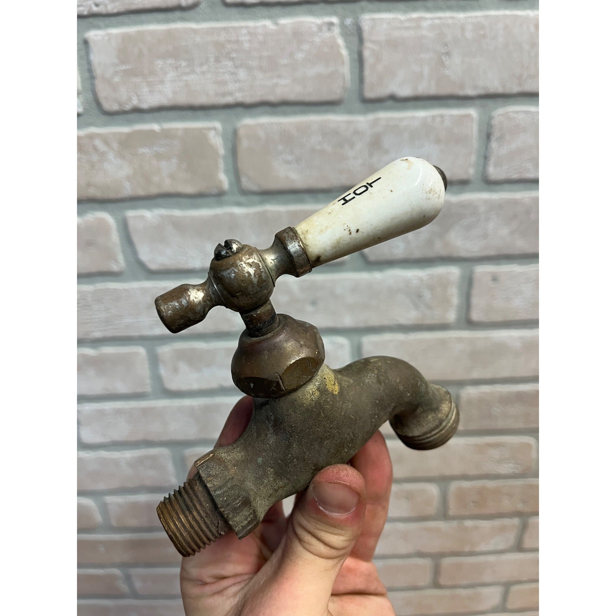 Vintage Hot Bathroom Sink Tub Faucet Spout Brass Porcelain