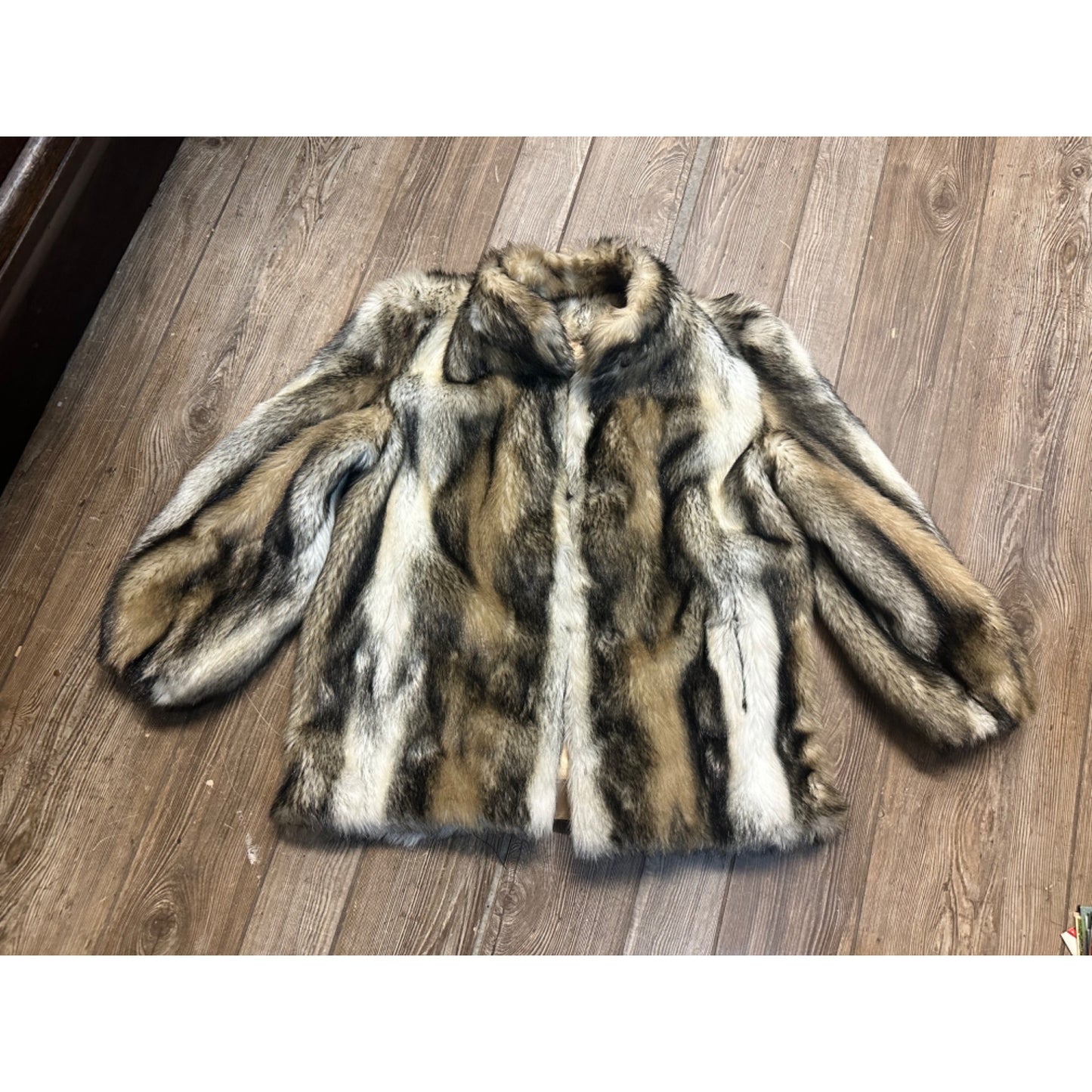 Vintage Hillmoor New York Faux Fur Coat USA Shawl Winter Acrylic Womens