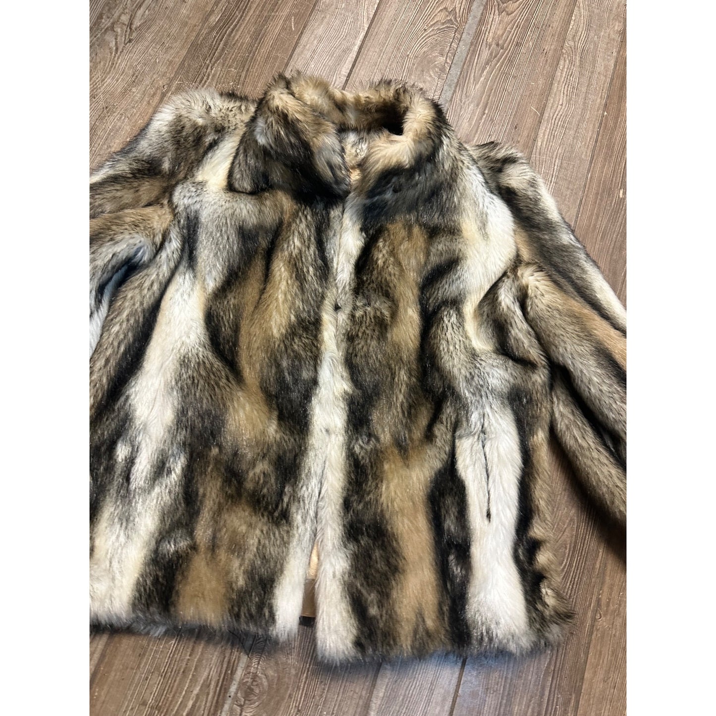 Vintage Hillmoor New York Faux Fur Coat USA Shawl Winter Acrylic Womens