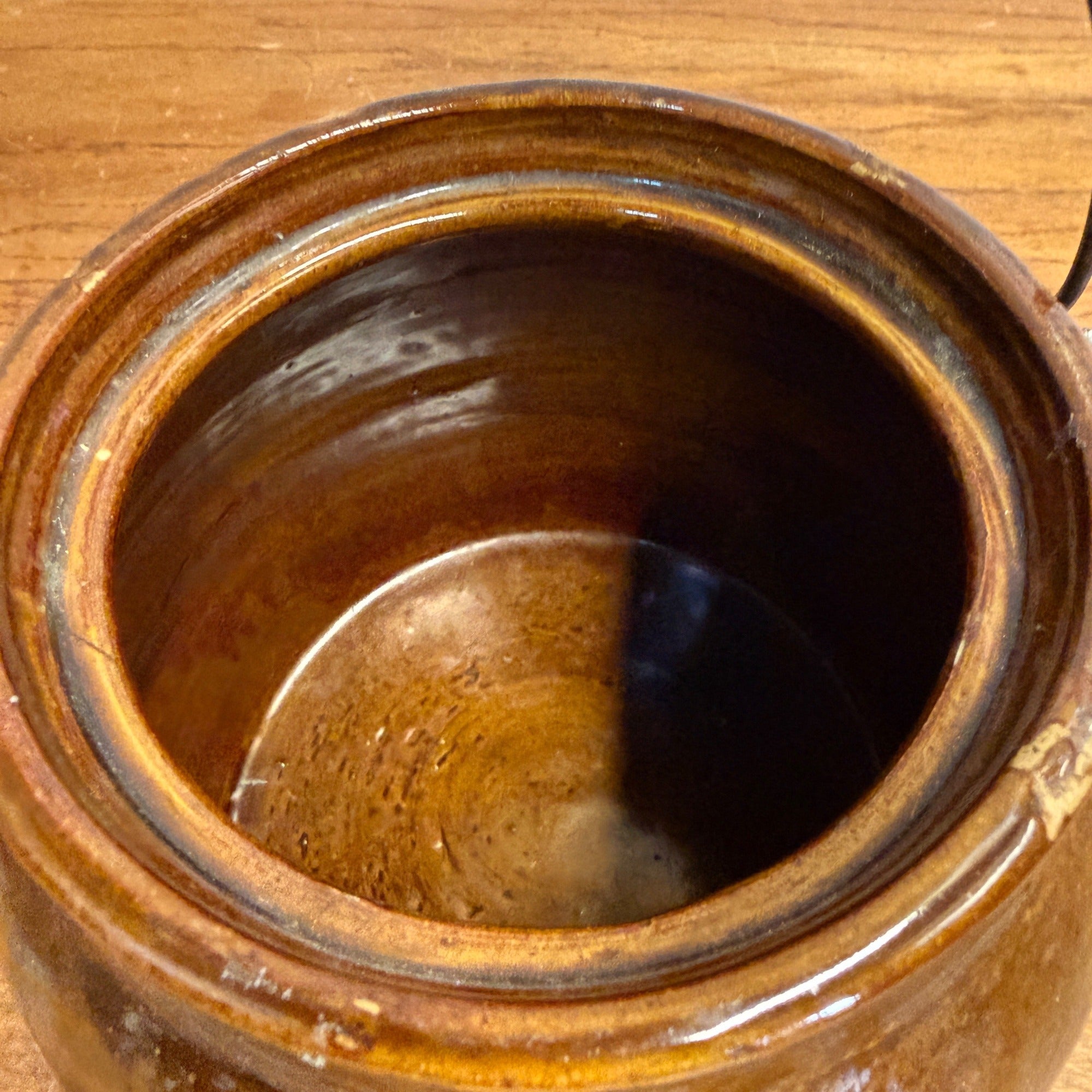 Vintage Red Wing Bean Pot Wire Bail Handle Union Stoneware Co Carmel Color W/ Lid