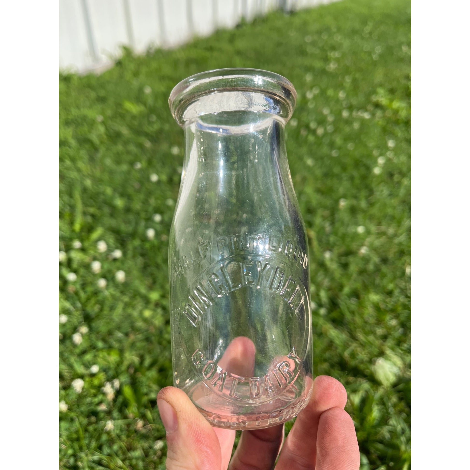 Vintage Dingley Dell Half Pint Bottle Goat Dairy Stepney Conn Ct Monroe