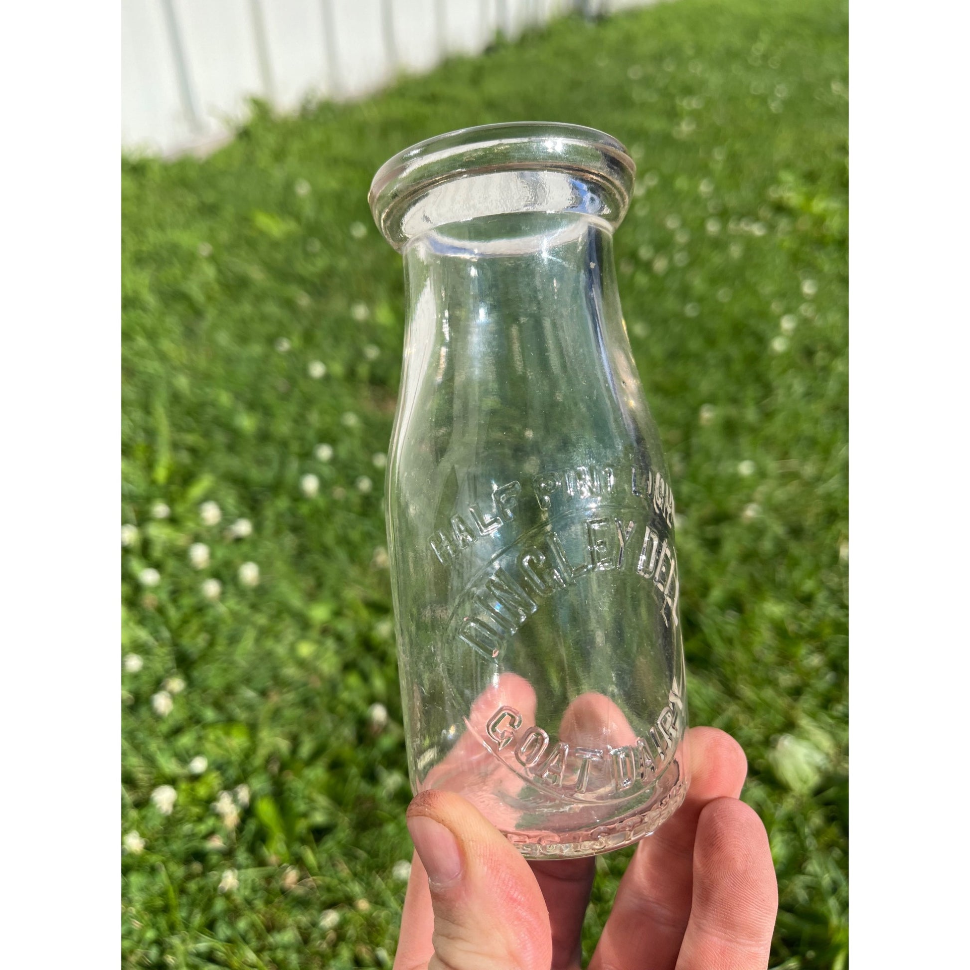 Vintage Dingley Dell Half Pint Bottle Goat Dairy Stepney Conn Ct Monroe