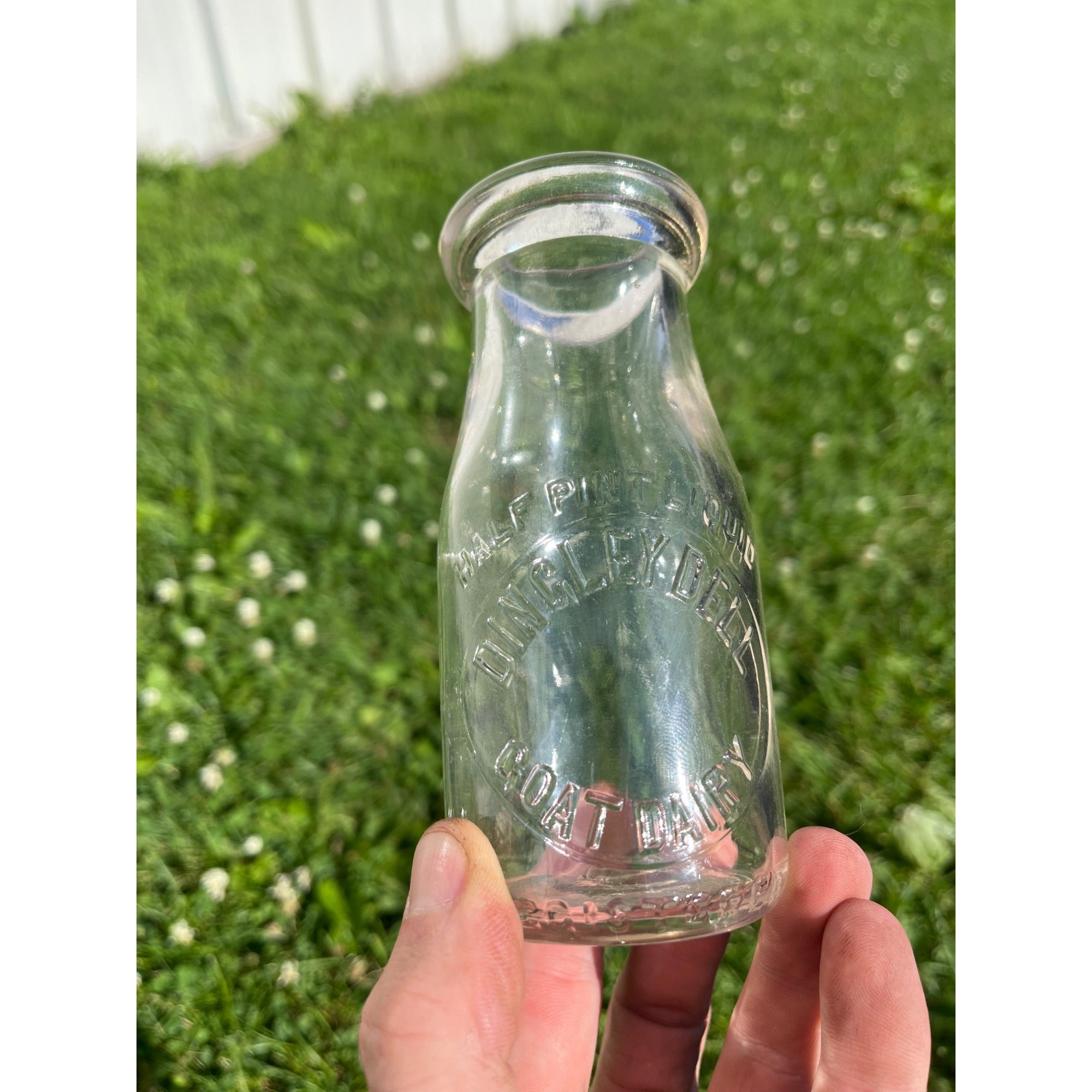 Vintage Dingley Dell Half Pint Bottle Goat Dairy Stepney Conn Ct Monroe
