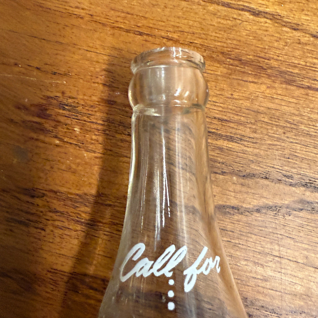 RARE Vintage Mr Grape Sky High Beverage Co. -- Milwaukee Wis -- ACL Soda Bottle