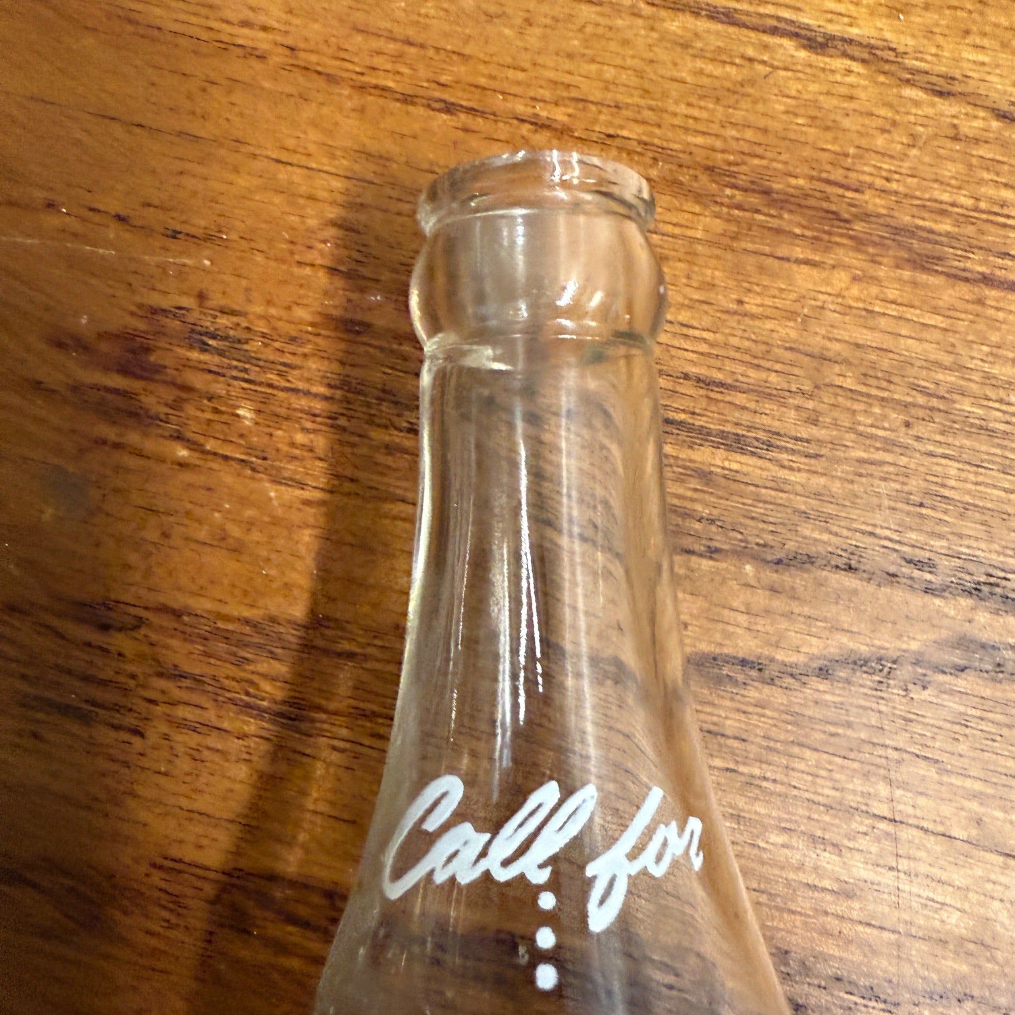 RARE Vintage Mr Grape Sky High Beverage Co. -- Milwaukee Wis -- ACL Soda Bottle
