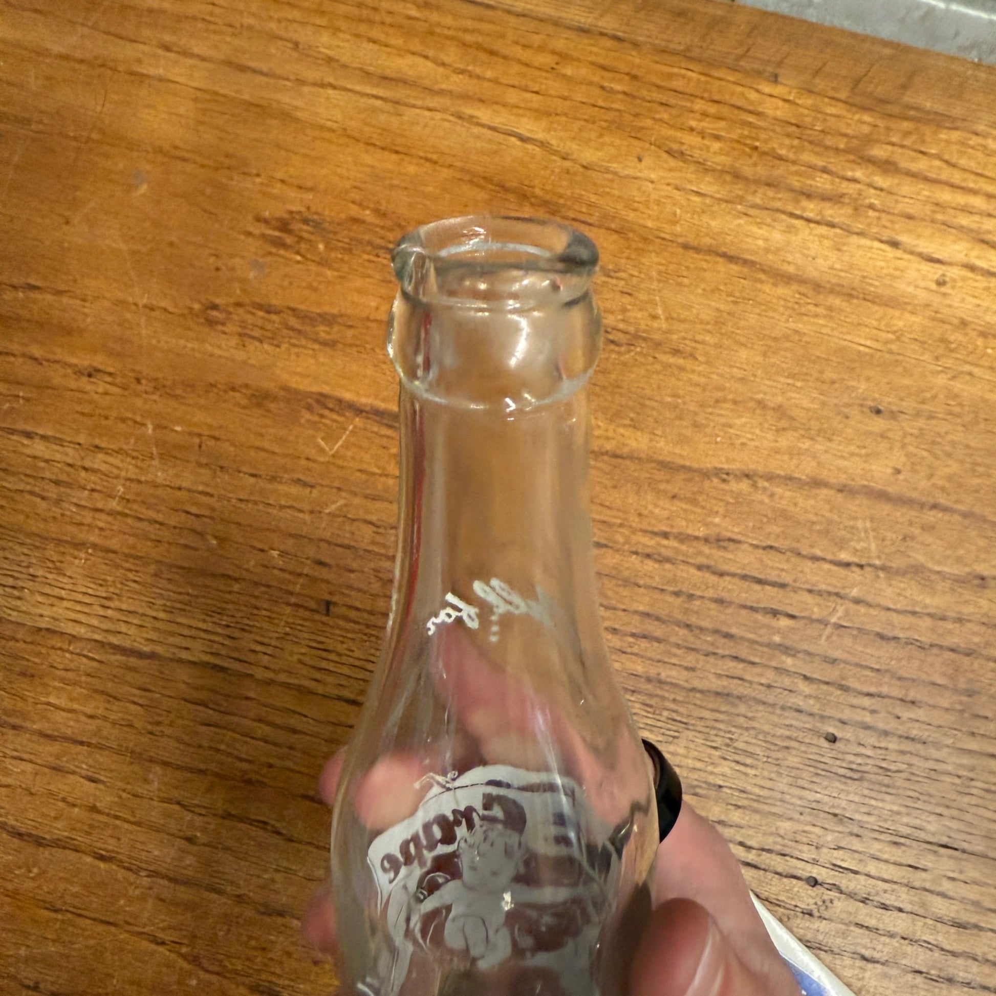 RARE Vintage Mr Grape Sky High Beverage Co. -- Milwaukee Wis -- ACL Soda Bottle