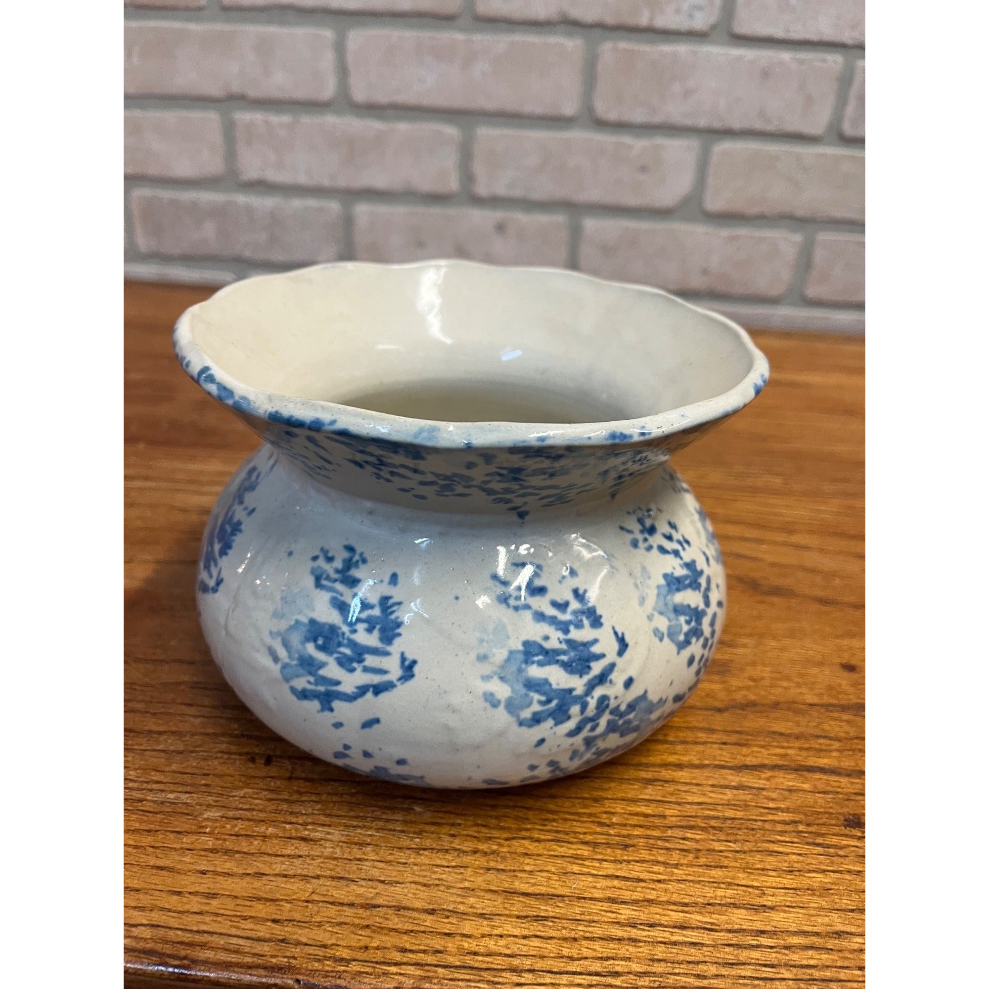 Antique Stoneware Blue & White Spittoon Cuspidor Primitive Farmhouse 1800s