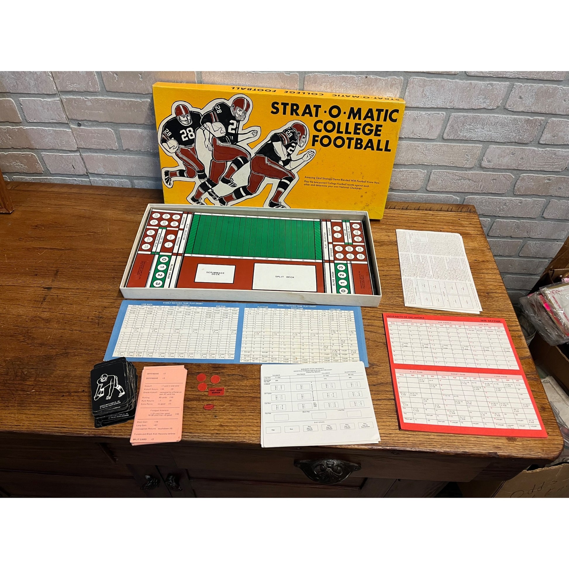 Vintage 1976 Strat-O-Matic College Football Board Game Card Strategy