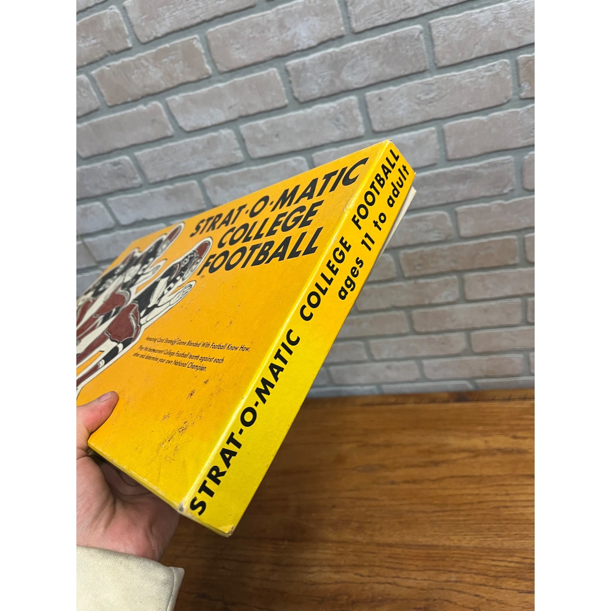 Vintage 1976 Strat-O-Matic College Football Board Game Card Strategy