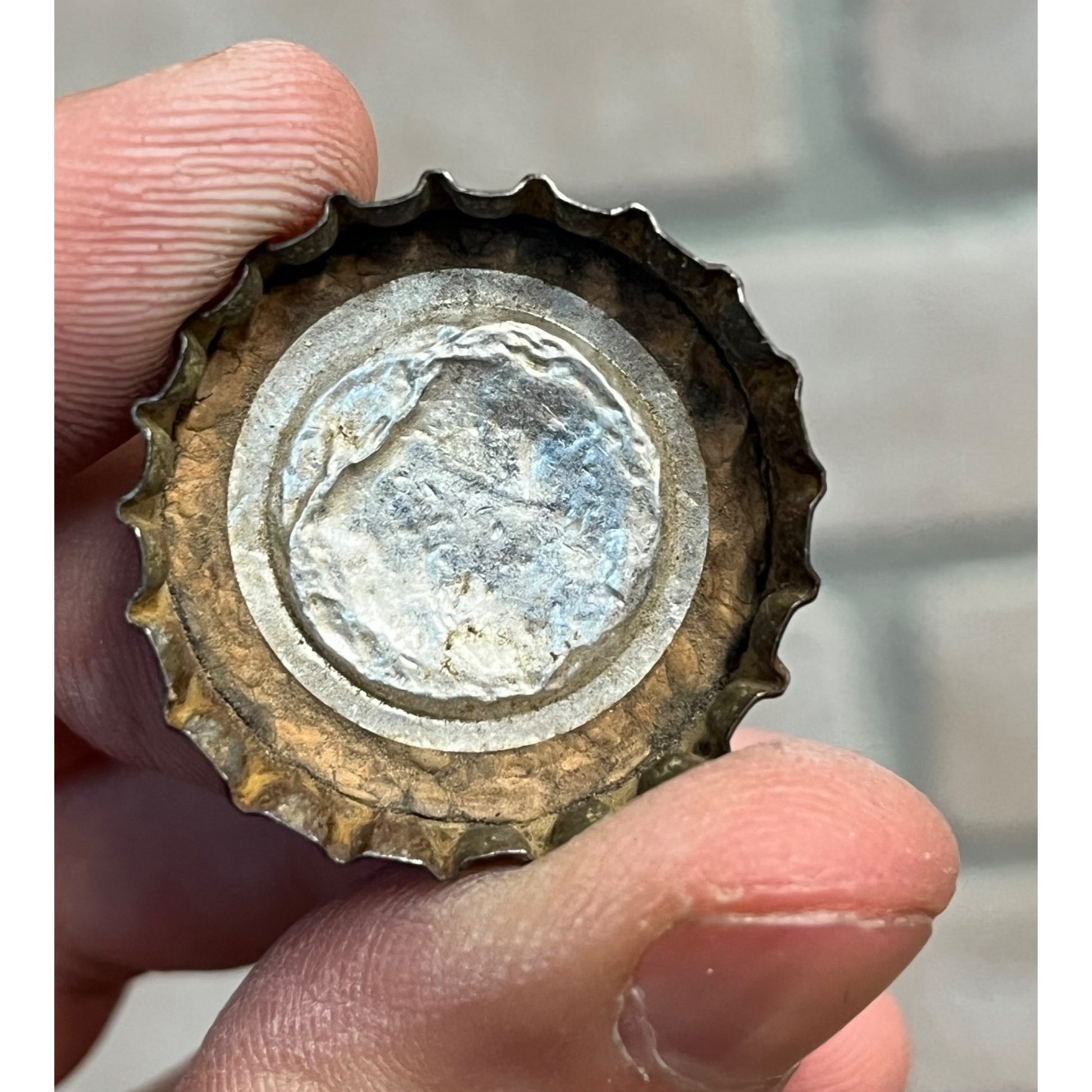 Vintage Blatz White Soda Prohibition Soda Bottle Cap 1920-35 -- Used Cork Crown