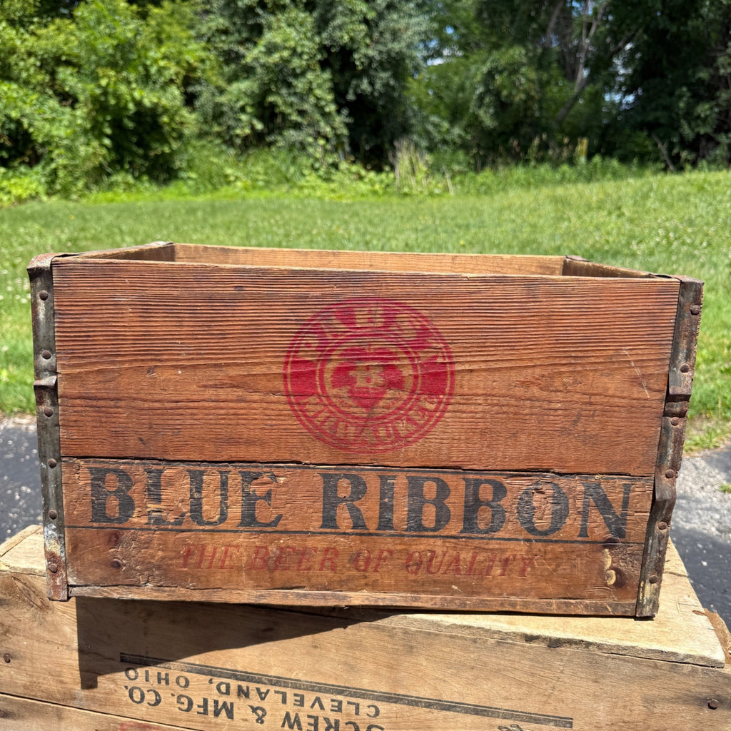 Vintage Pabst Blue Ribbon 2 Dozen Milwaukee Wisconsin Bottle Crate Case Wooden Carrier