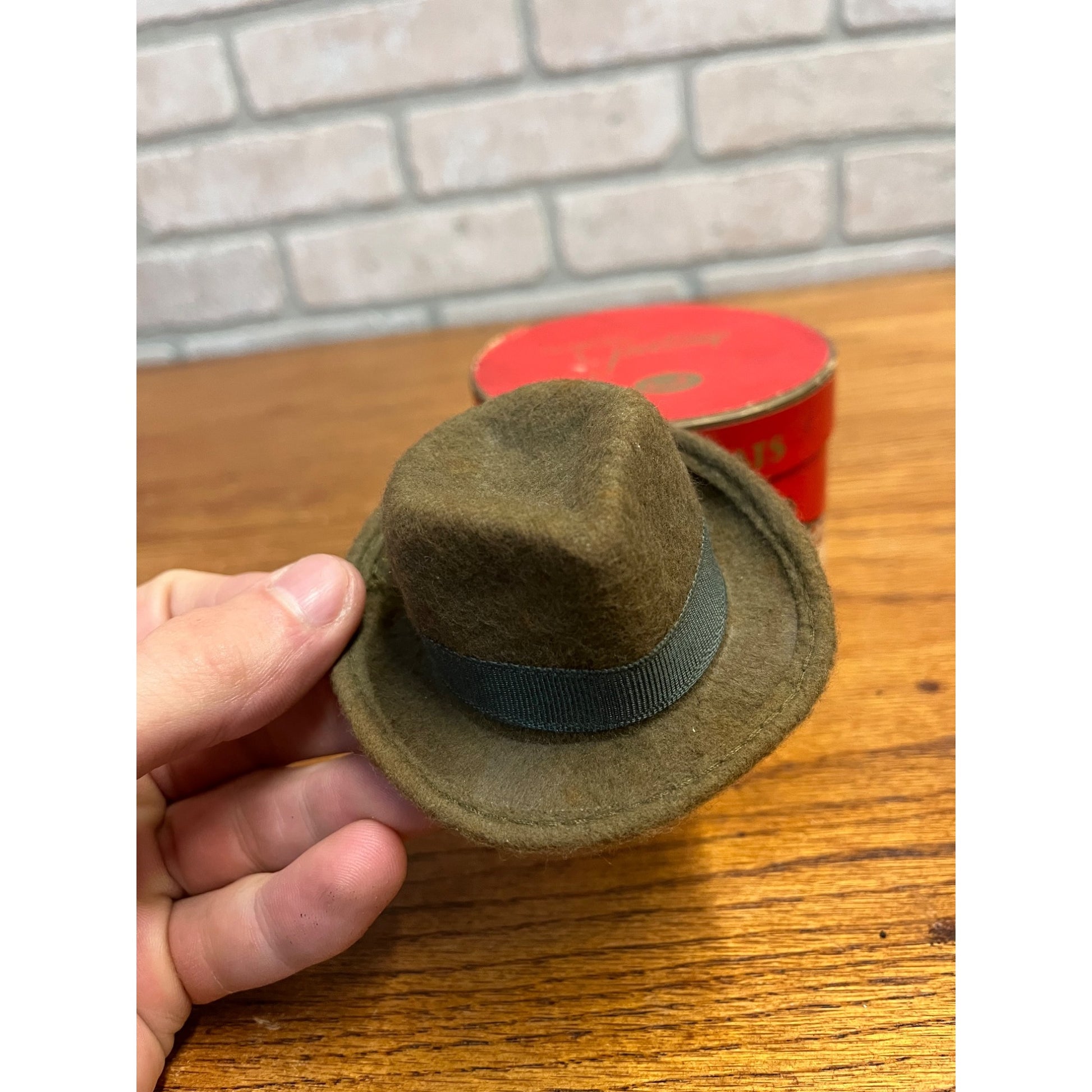 Antique Stetson Miniature Salesman Sample Hat + Christmas Scene Box