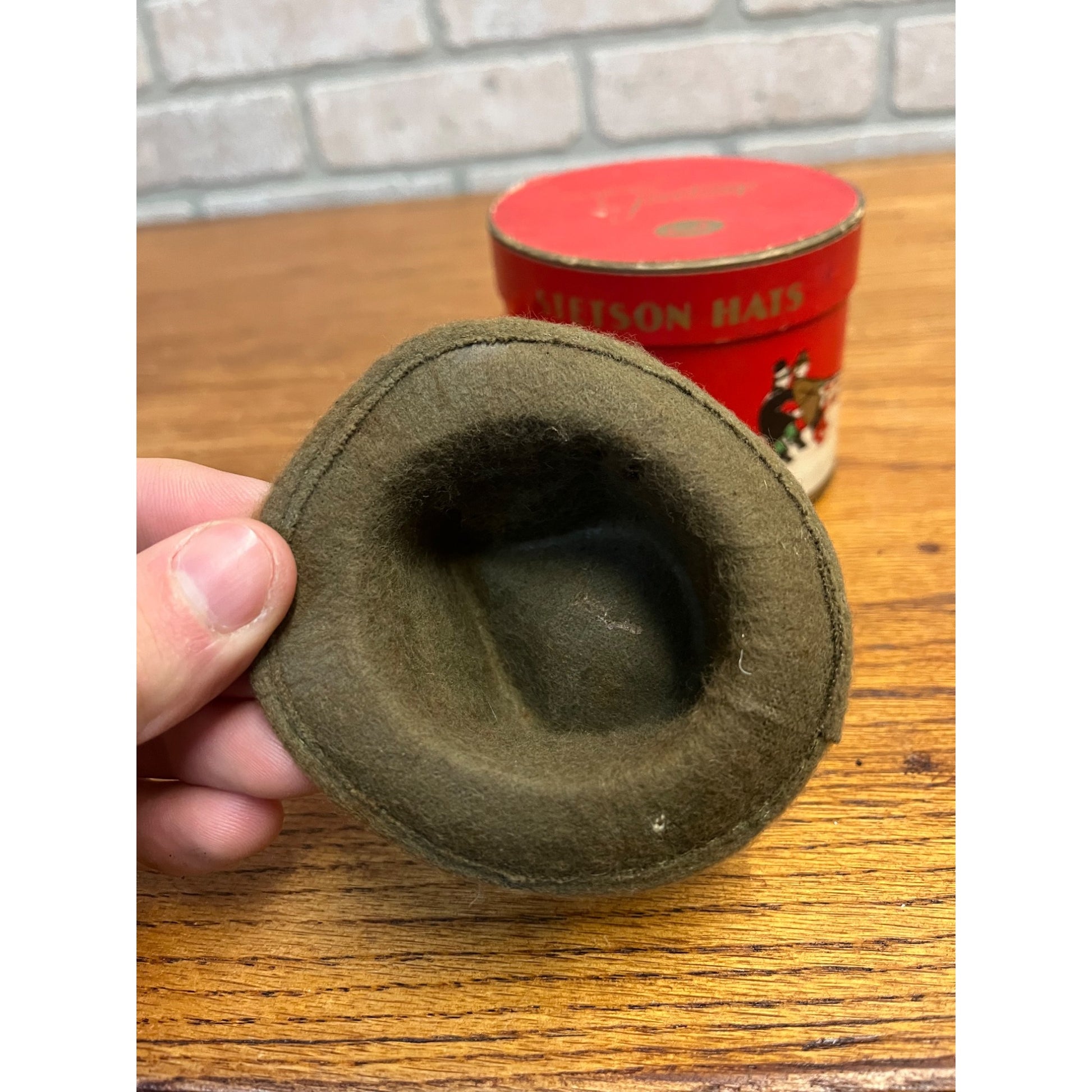 Antique Stetson Miniature Salesman Sample Hat + Christmas Scene Box