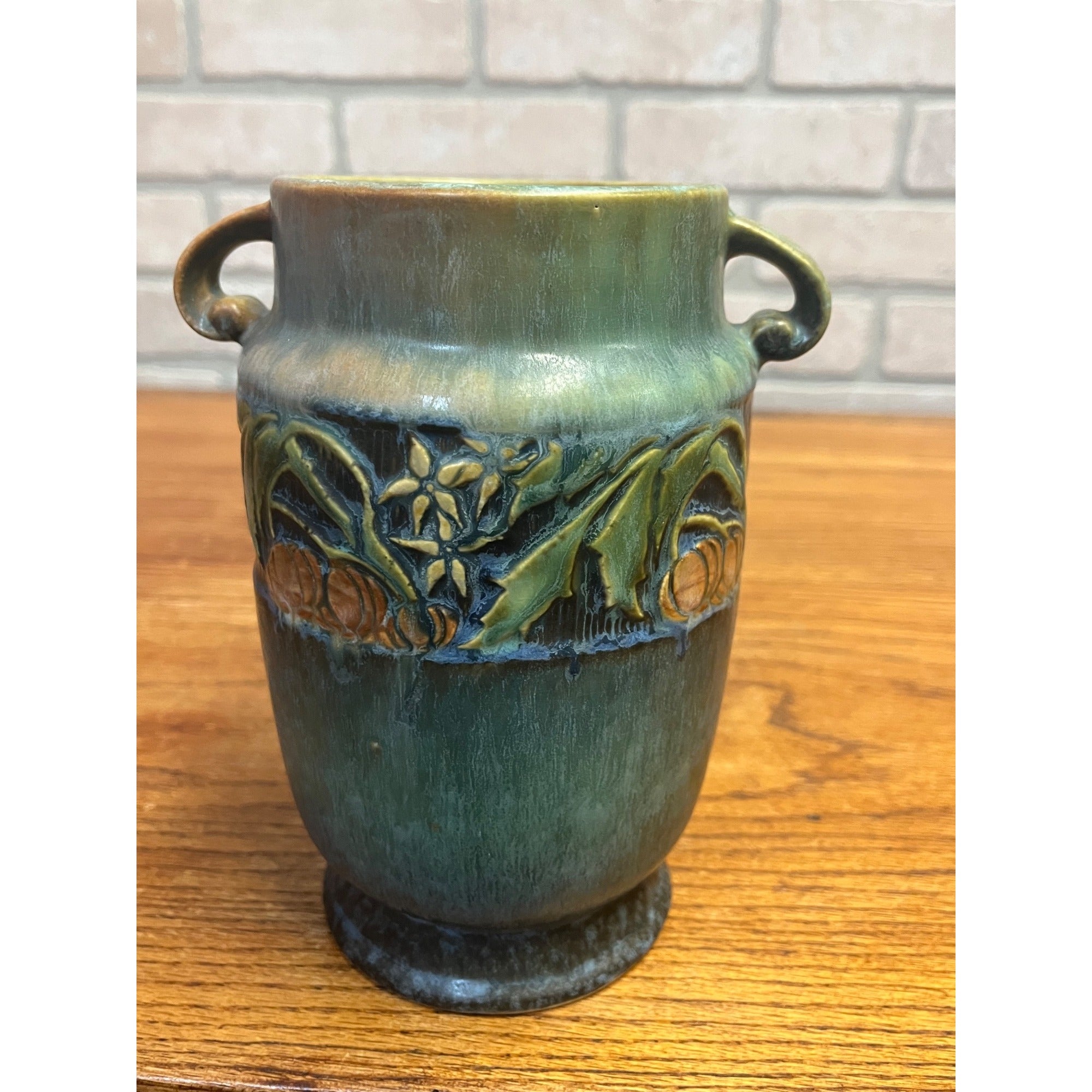 Roseville Baneda Green 1932 Vintage Arts And Crafts Pottery Ceramic Vase 592-7
