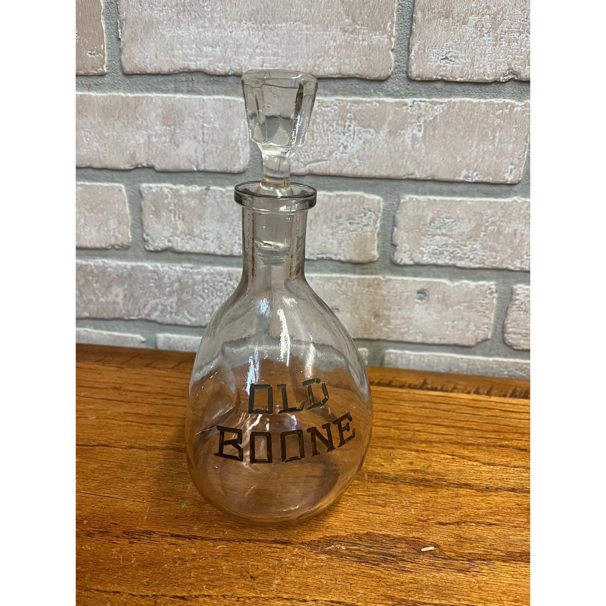 Old Boone Backbar Whiskey Bottle Pinch Decanter 1890s Boone Bros Bardstown KY