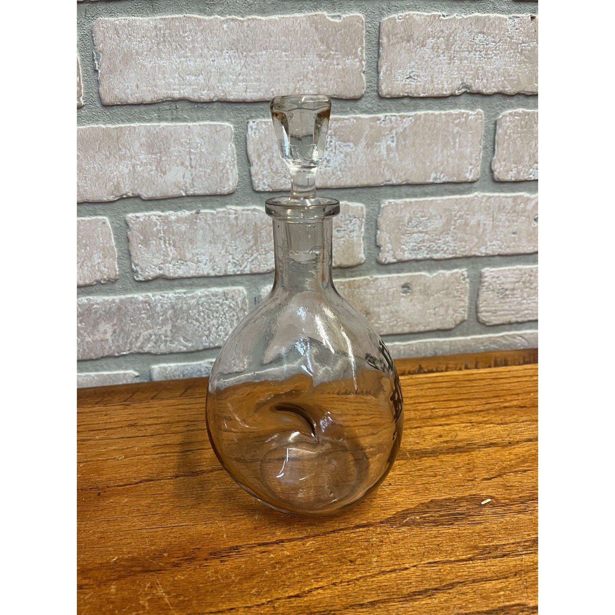 Old Boone Backbar Whiskey Bottle Pinch Decanter 1890s Boone Bros Bardstown KY