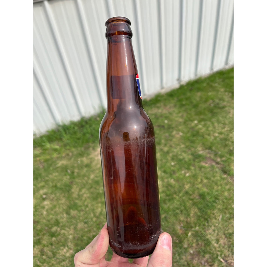 Vintage Breunigs Lager Rice Lake Brewing Co. Beer Bottle Wisconsin Wis WI 12oz