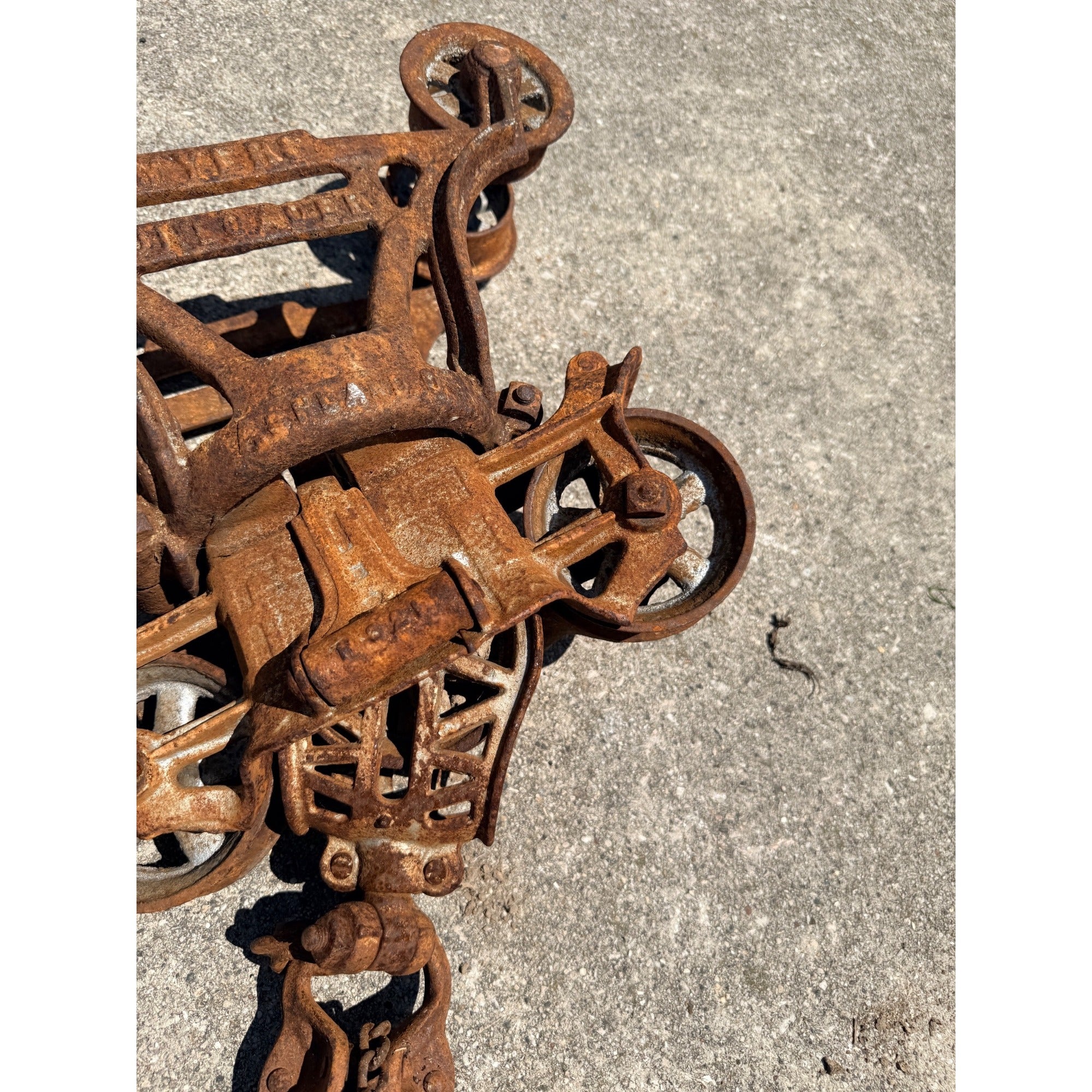 Antique F.E. Myers Unloader Barn Hay Trolley w/ Center Drop Pulley & Jamesway