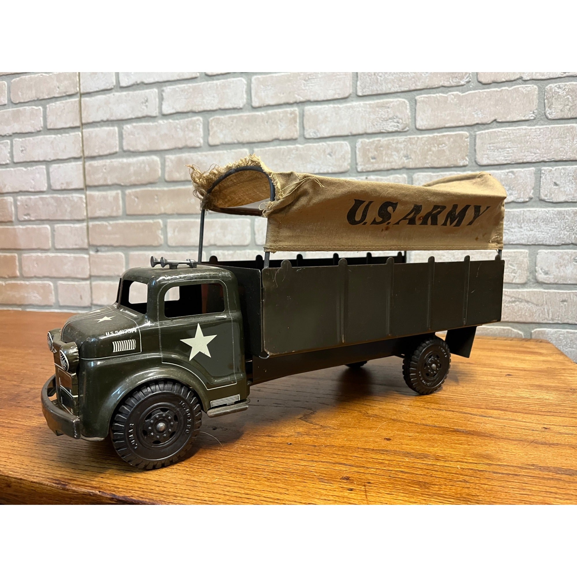 Vintage US Army Marx Lumar Soldier Troop Transport Covered Truck Carrier Toy