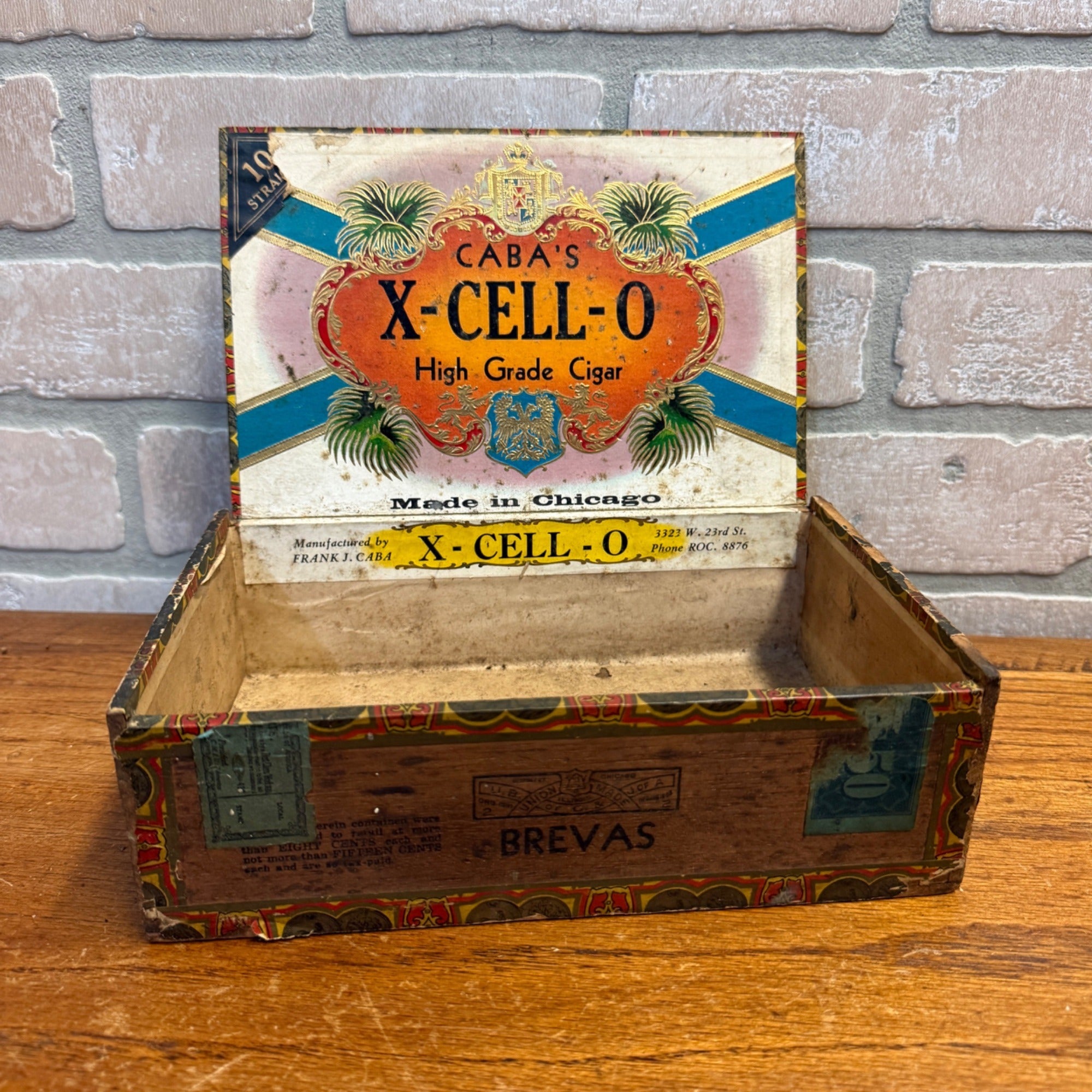 Vintage Wooden Cigar Box Caba's The X-Cell-O Wooden / Chicago, Illinois / Brevas