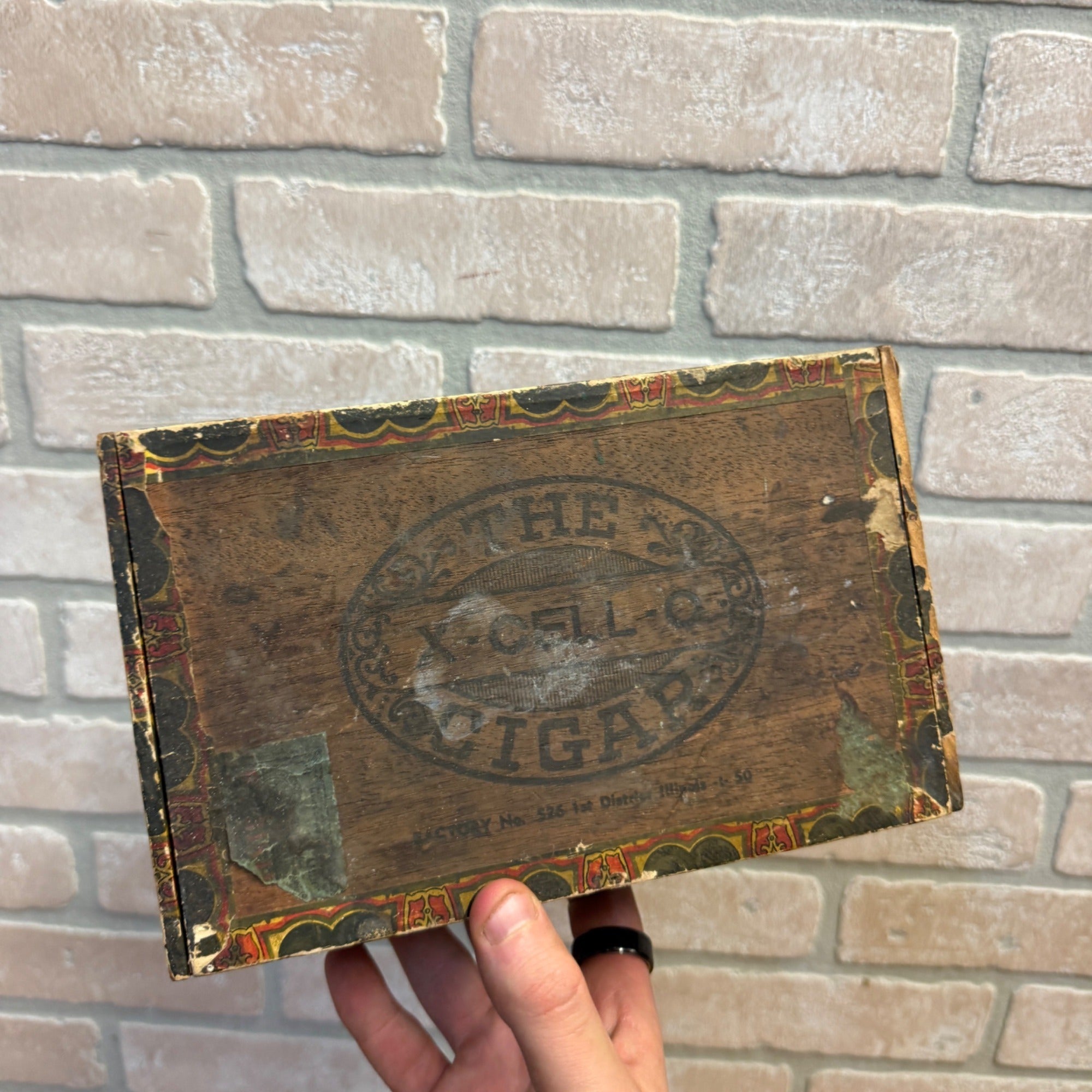 Vintage Wooden Cigar Box Caba's The X-Cell-O Wooden / Chicago, Illinois / Brevas