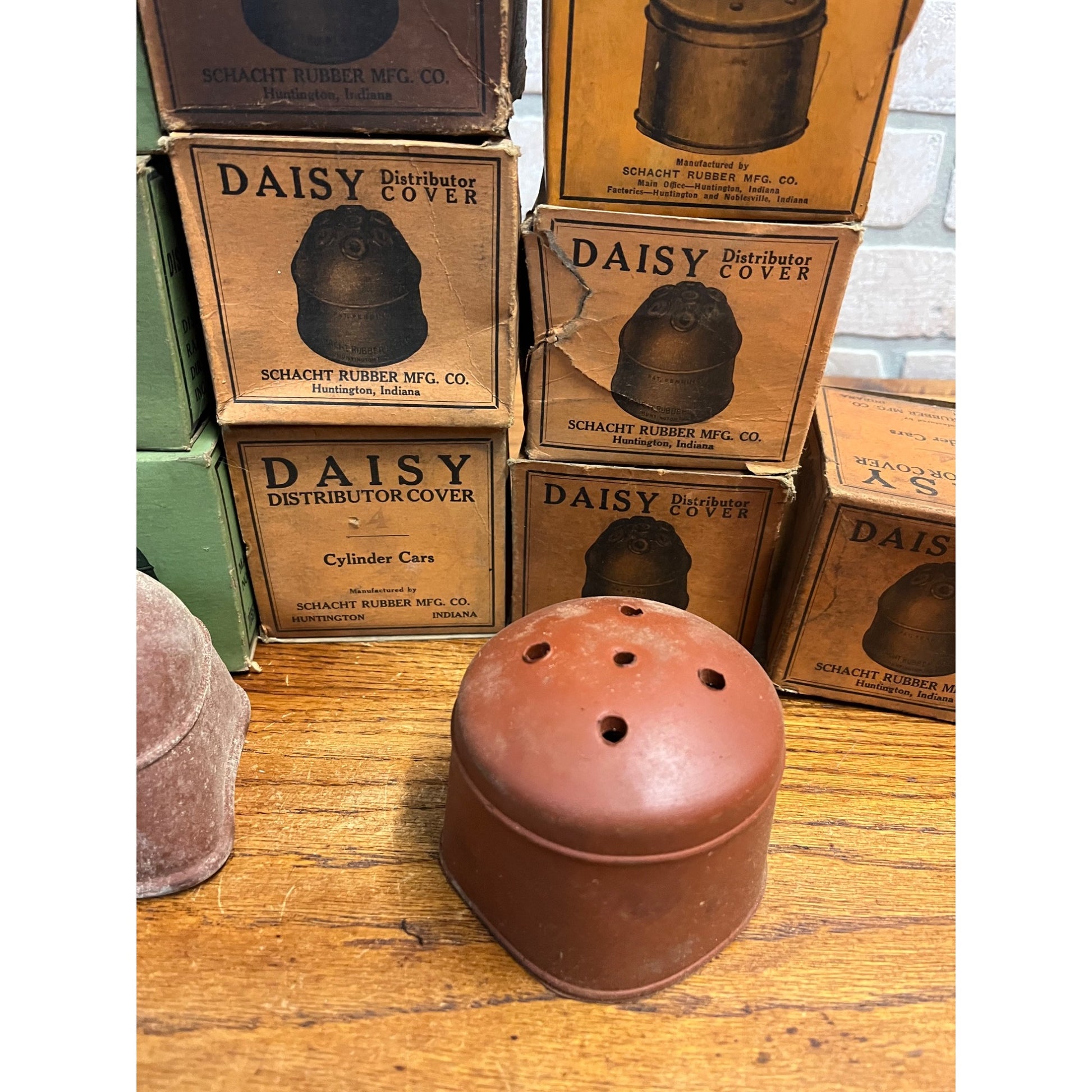 Vintage 1920s Lot Daisy & Veribest Automobile Auto Distributor Covers NOS Display