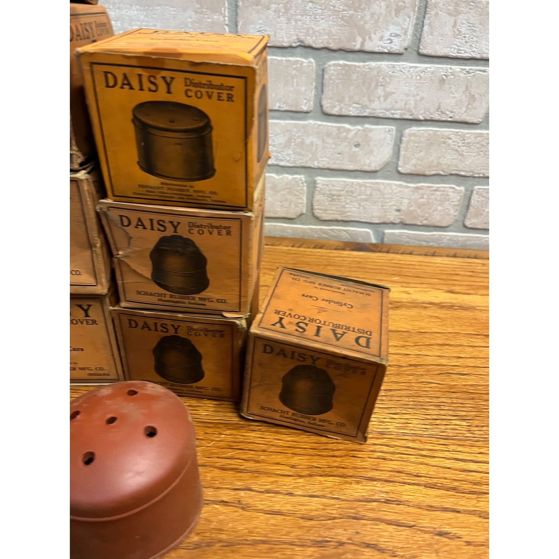 Vintage 1920s Lot Daisy & Veribest Automobile Auto Distributor Covers NOS Display