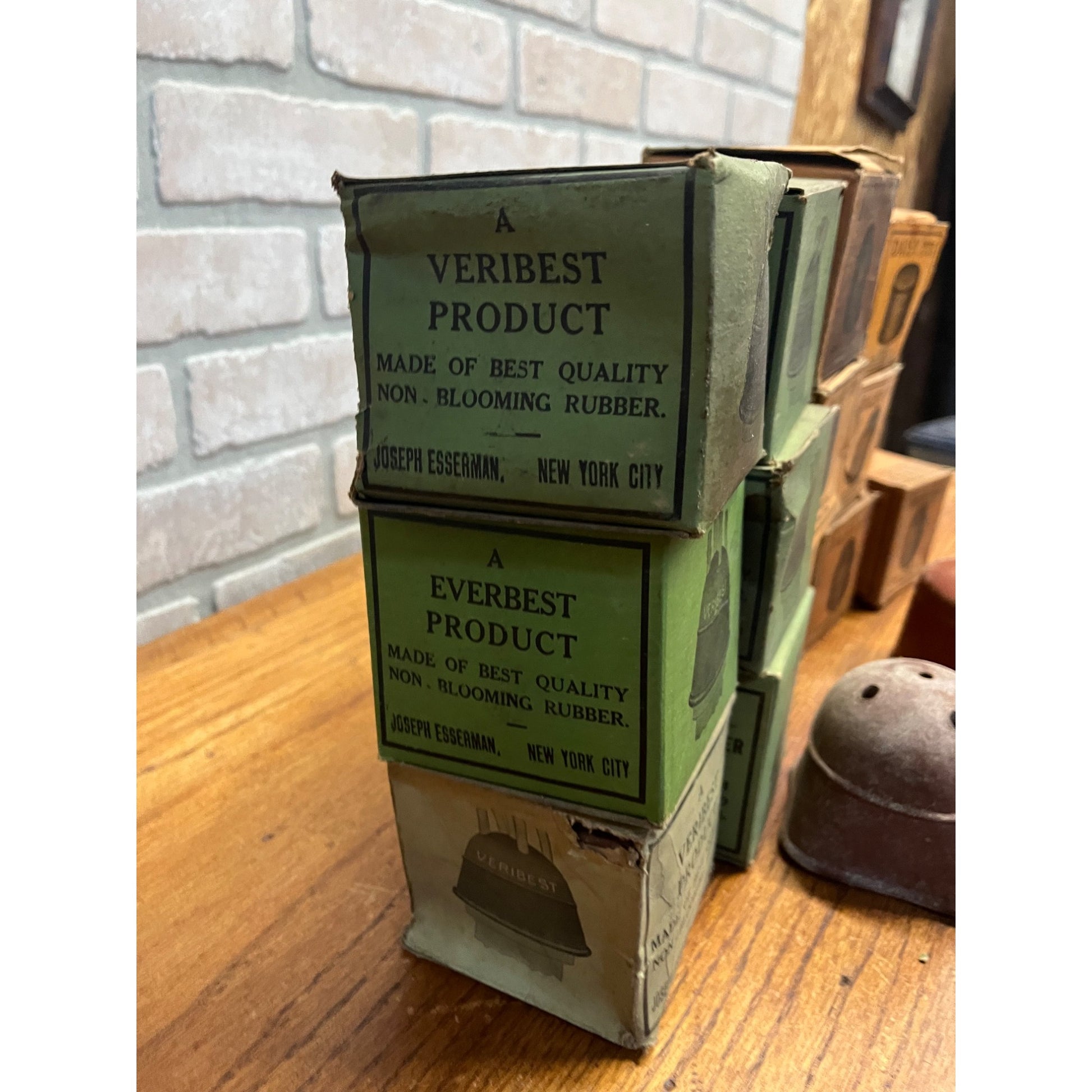 Vintage 1920s Lot Daisy & Veribest Automobile Auto Distributor Covers NOS Display