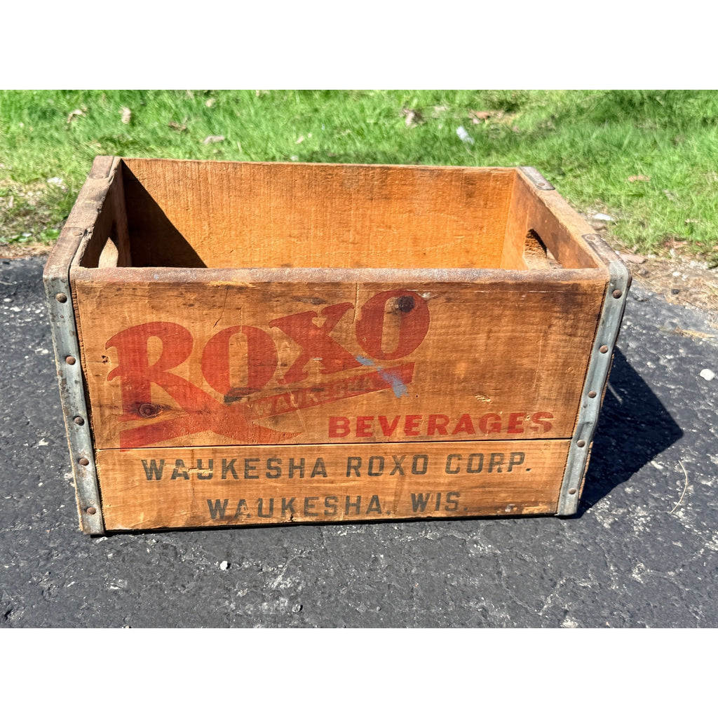 Vintage Wooden Soda Pop Crate Roxo Beverages Waukesha Wisconsin Rustic Antique