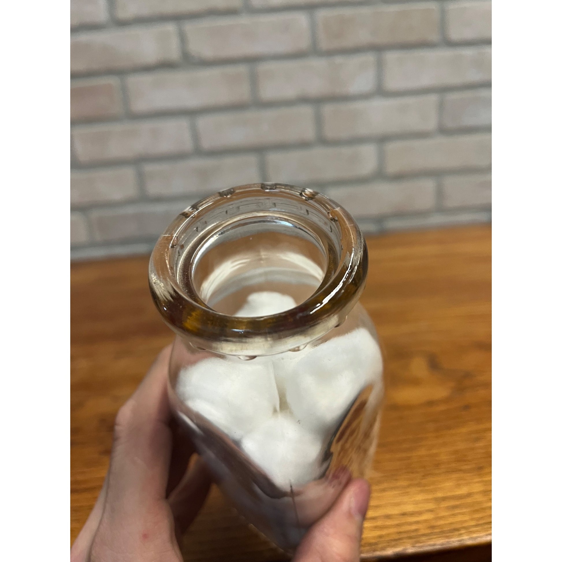 Vintage Barton Dairy Wisconsin WI Wis ACL PINT Milk Bottle RARE