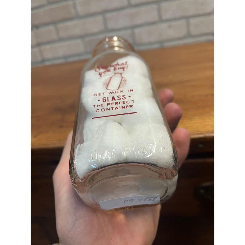 Vintage Barton Dairy Wisconsin WI Wis ACL PINT Milk Bottle RARE