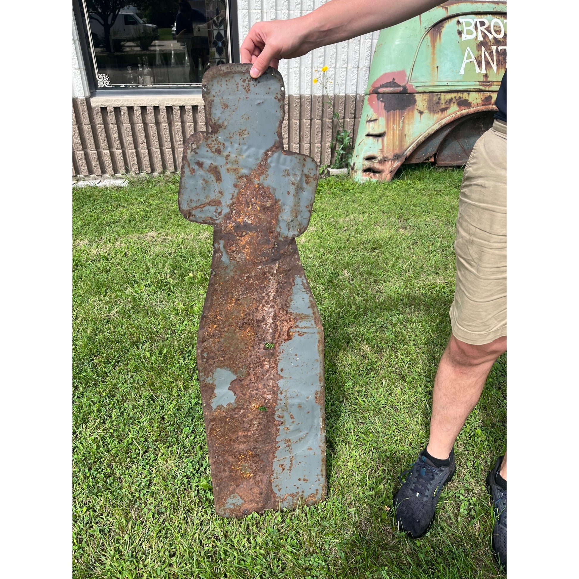 Rare Large Vintage 1930s Zesto Soda Pop Gas Station 44" Embossed Metal Sign