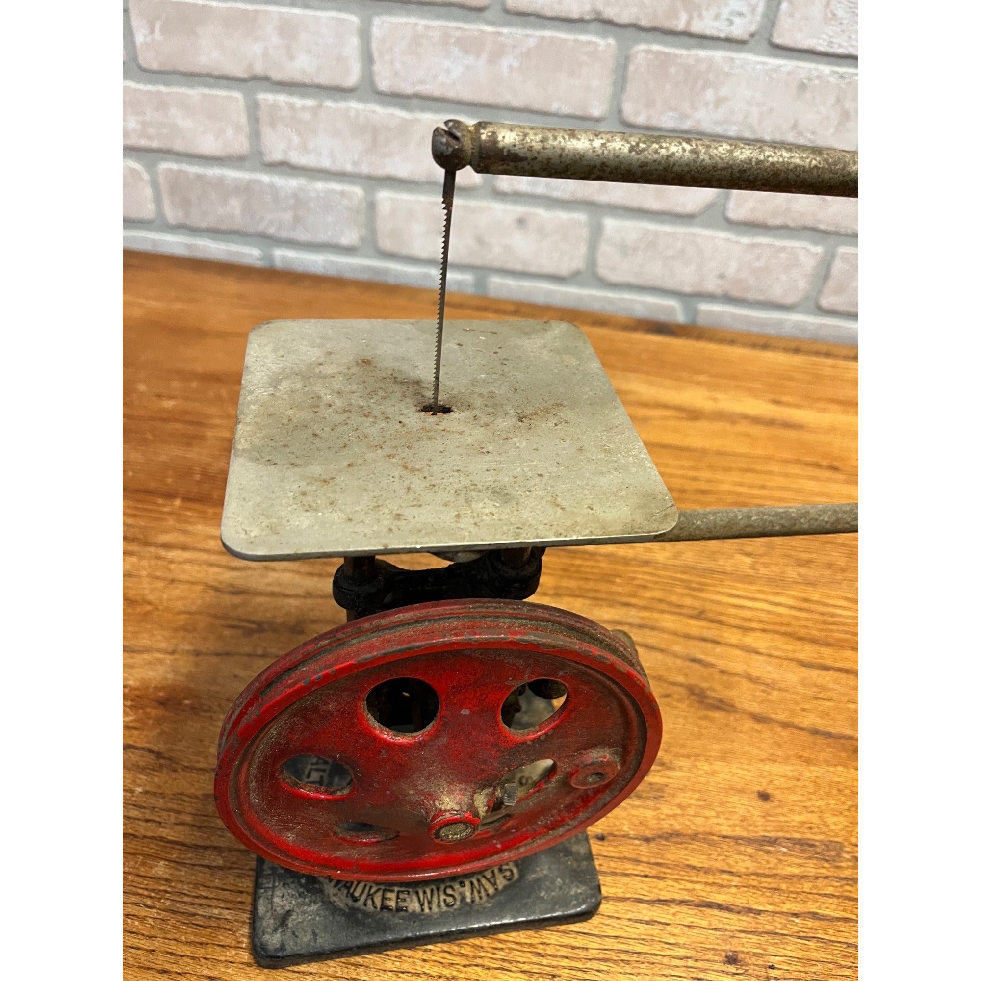Vintage Handcrank American Scroll Saw Circa 1920S. Milwaukee. Delta Specialty Co