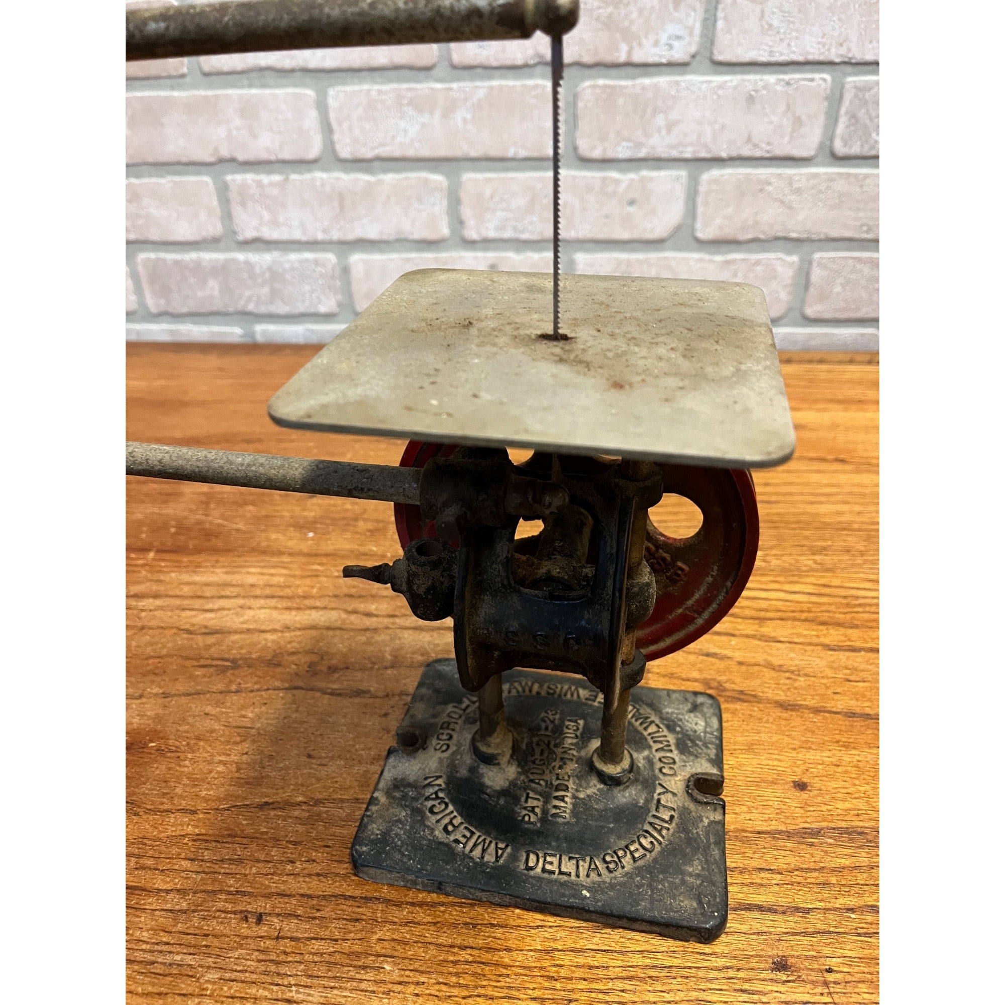 Vintage Handcrank American Scroll Saw Circa 1920S. Milwaukee. Delta Specialty Co