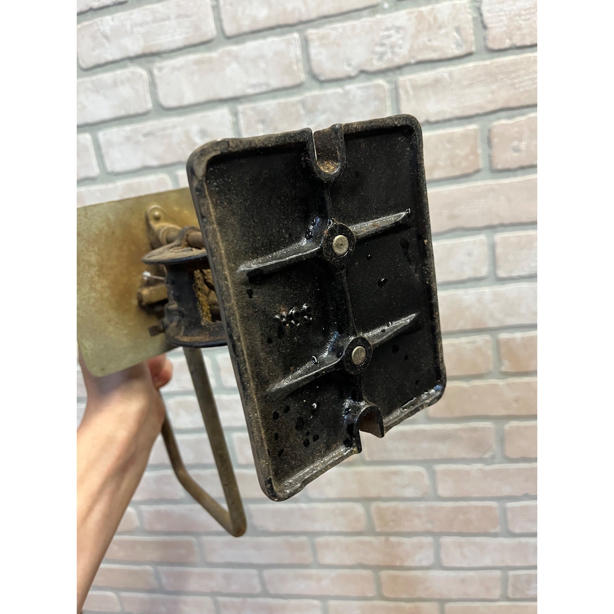 Vintage Handcrank American Scroll Saw Circa 1920S. Milwaukee. Delta Specialty Co