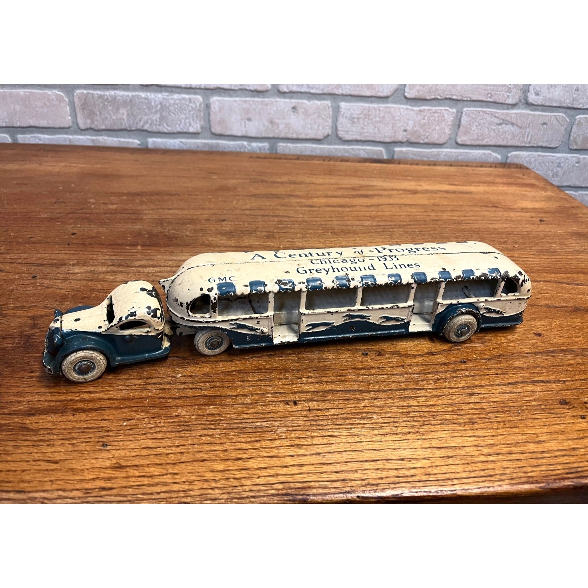 Original Arcade Cast Iron Century of Progress Chicago 1933 Greyhound Tandem Bus Toy