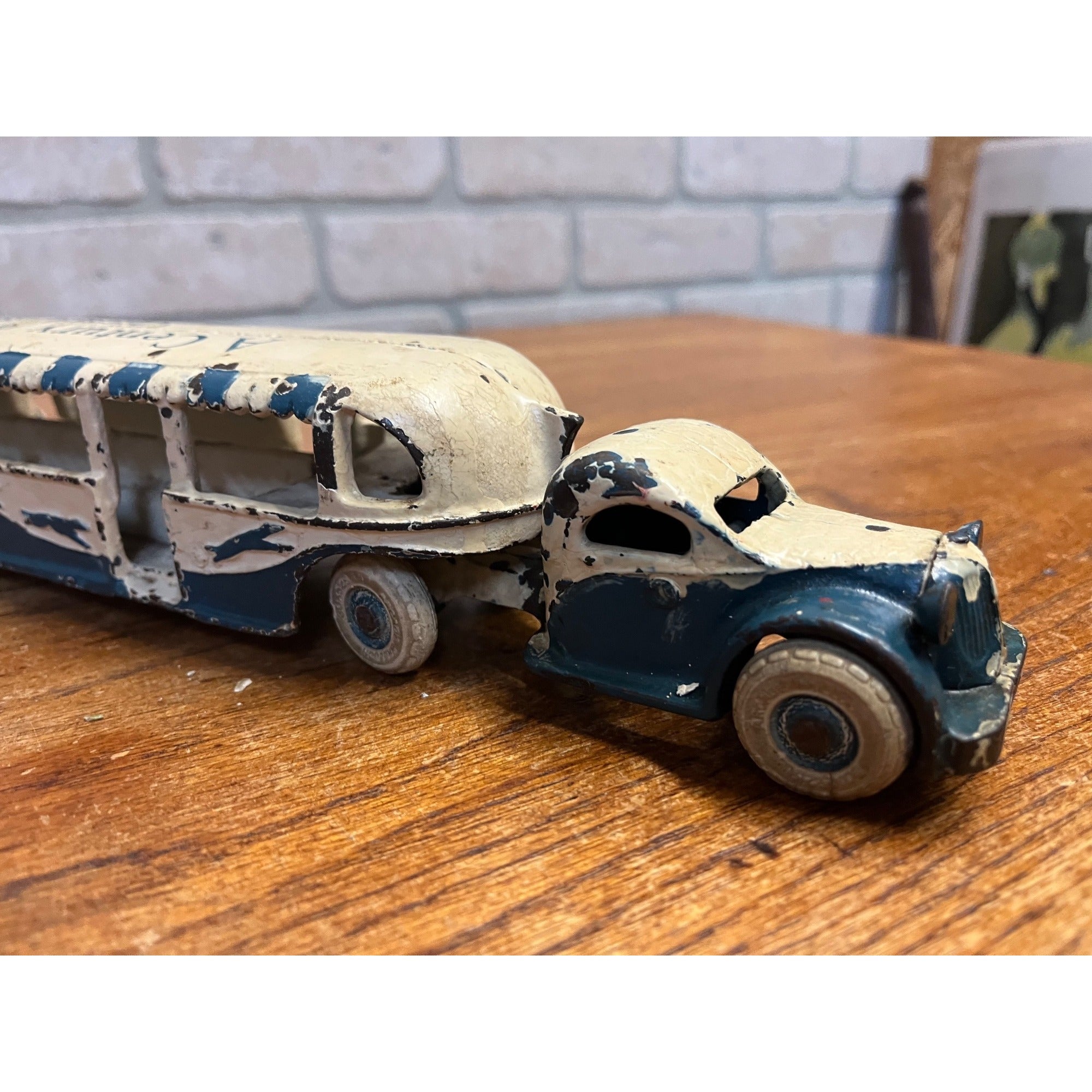 Original Arcade Cast Iron Century of Progress Chicago 1933 Greyhound Tandem Bus Toy