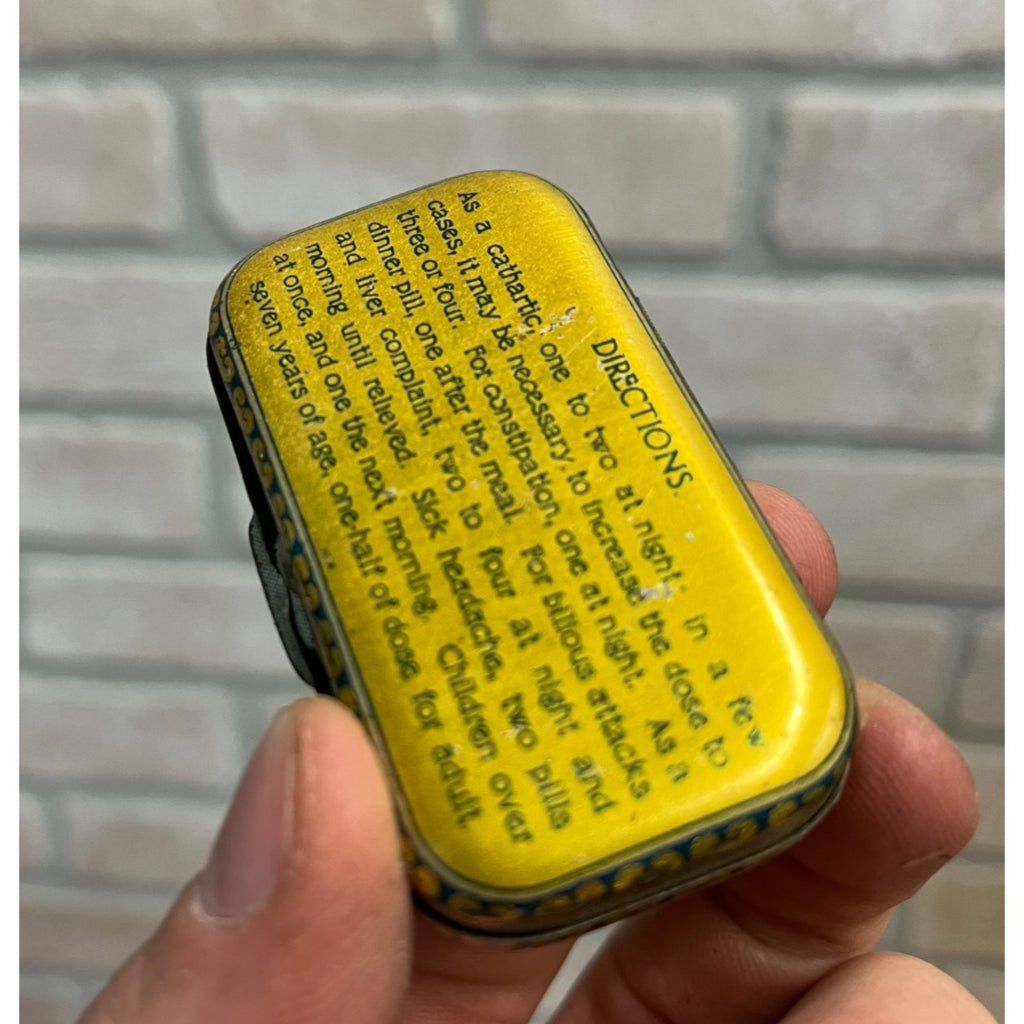 Vintage 1920s Wills English Formula Pill Tin FULL Burlington VT Quack Medicine