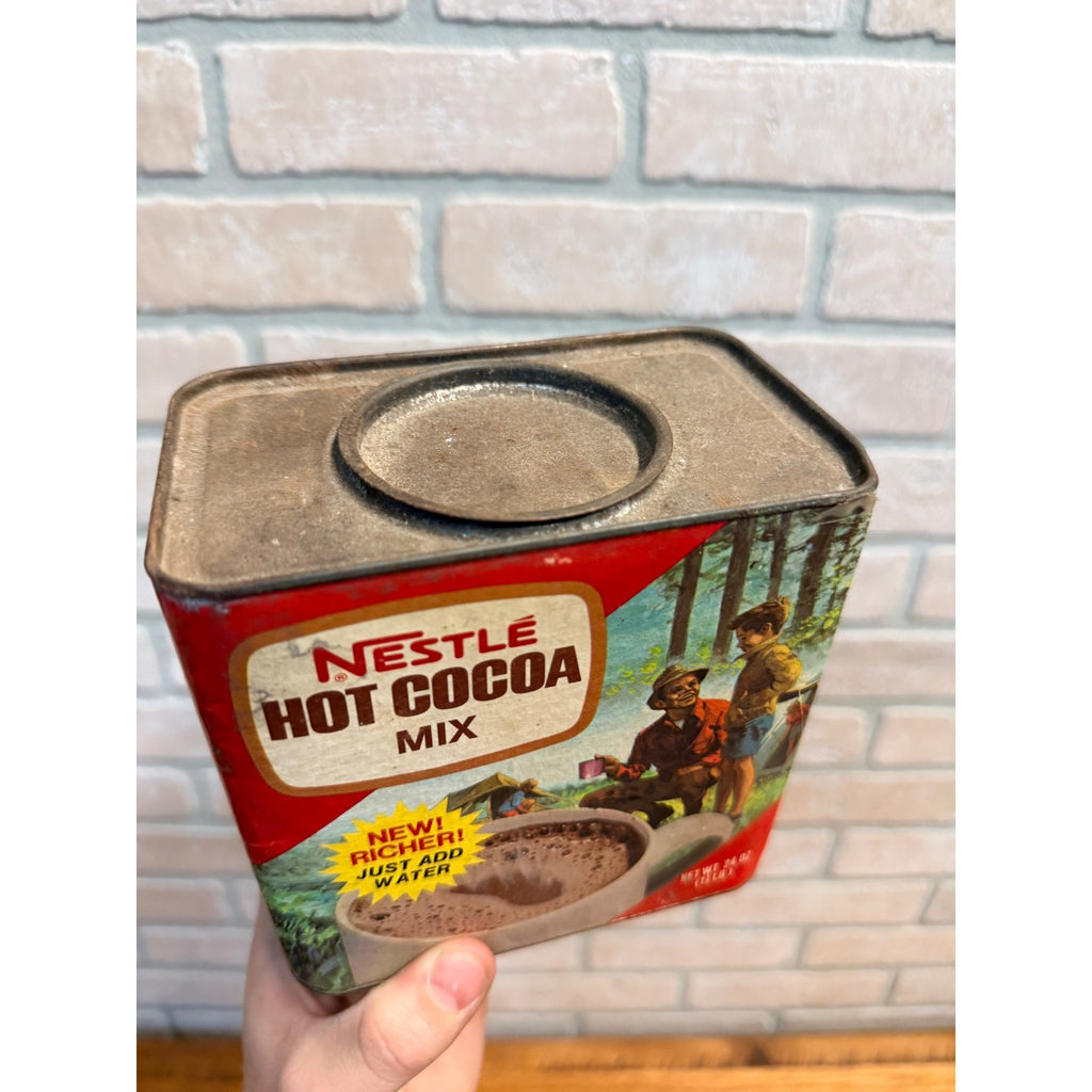 ANTIQUE NESTLE 24OZ HOT COCOA TIN CHOCOLATE CAN CAMPING SKIING GROCERY STORE
