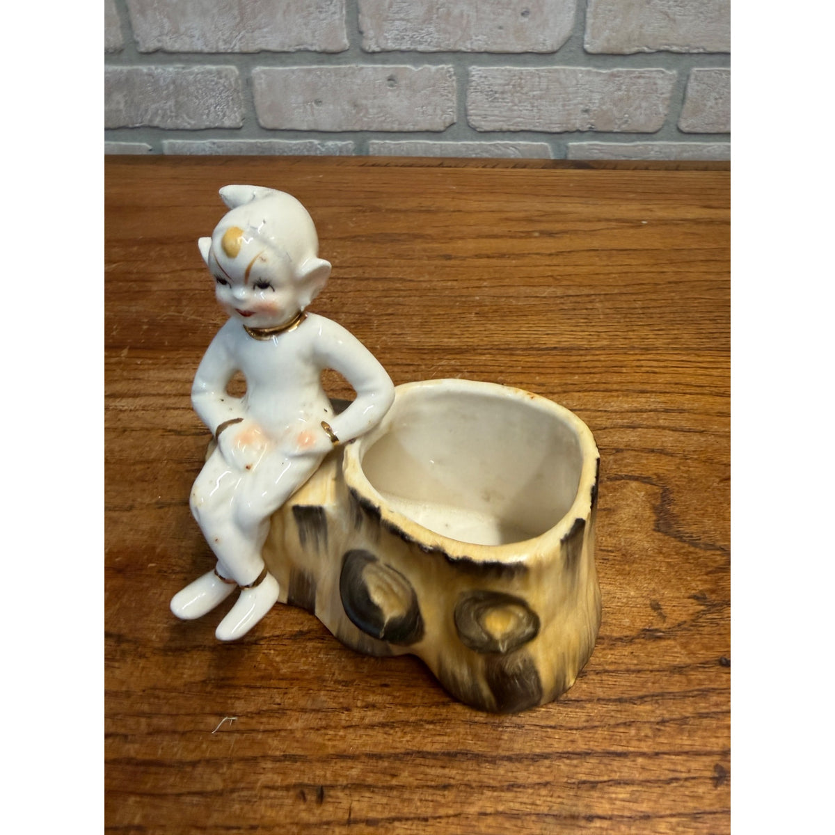 Vintage Christmas Red Pixie Elf Sprite Tree Stump Ceramic Planter