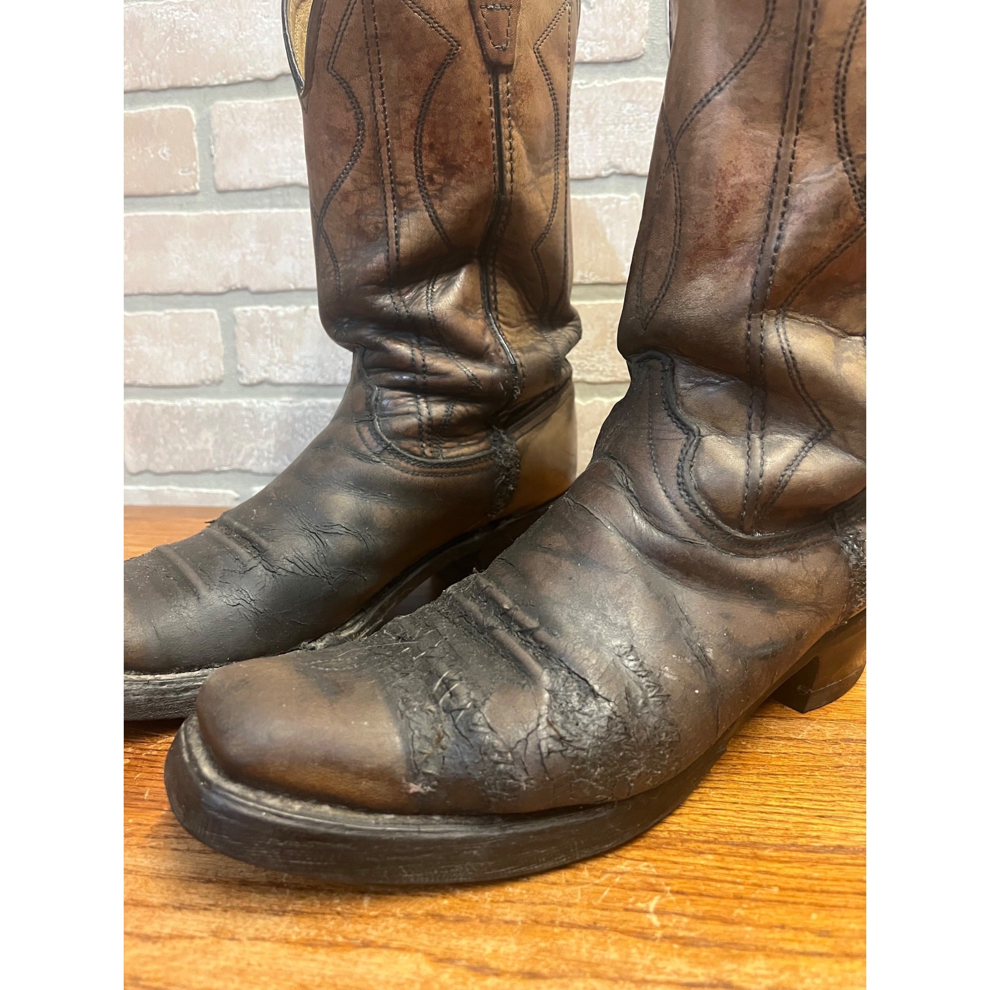 Vintage Men's Wrangler Leather Cowboy Western Boots Size 9.5D