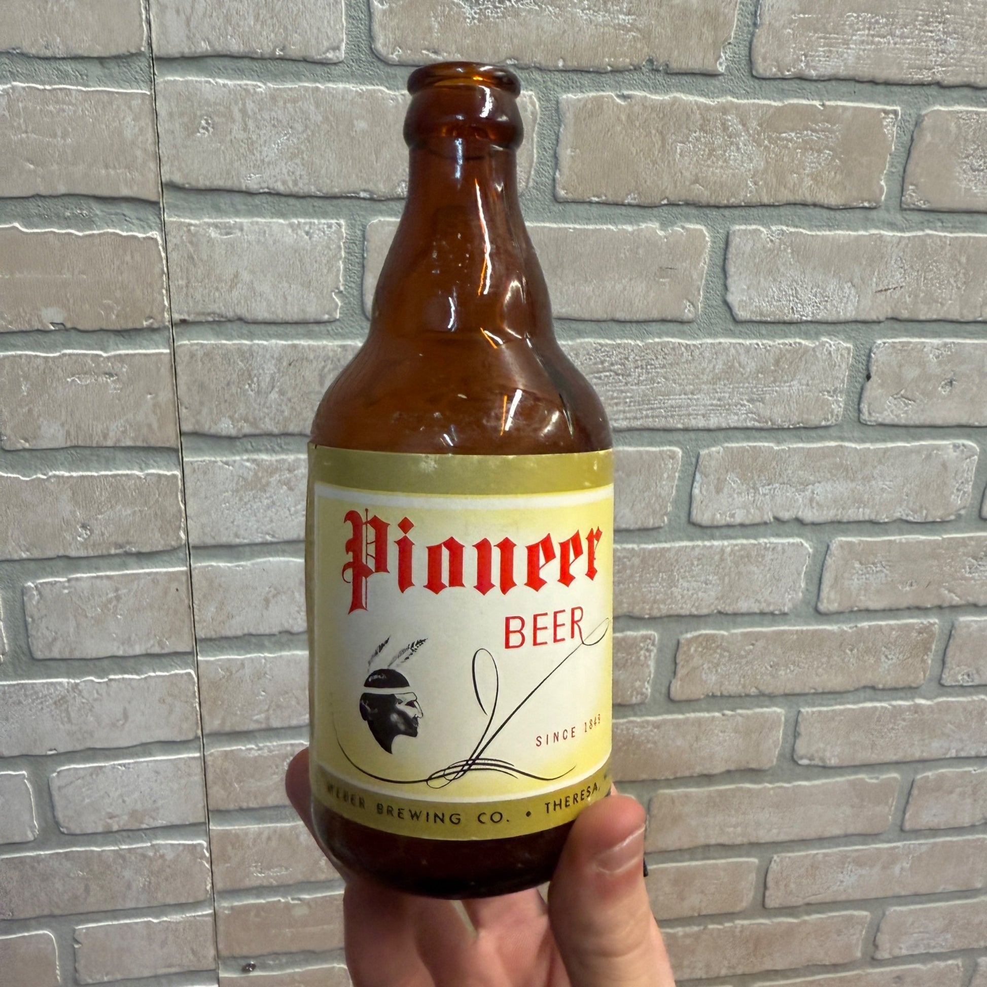 Vintage 1940s Pioneer Beer Label 12oz Bottle Theresa Wisconsin Wis