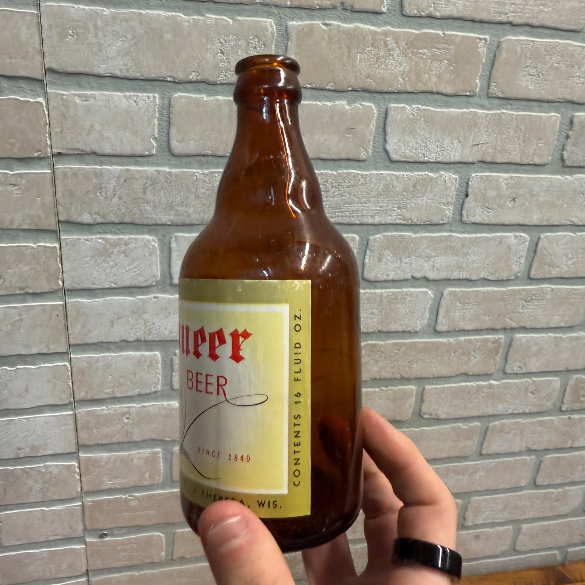 Vintage 1940s Pioneer Beer Label 12oz Bottle Theresa Wisconsin Wis