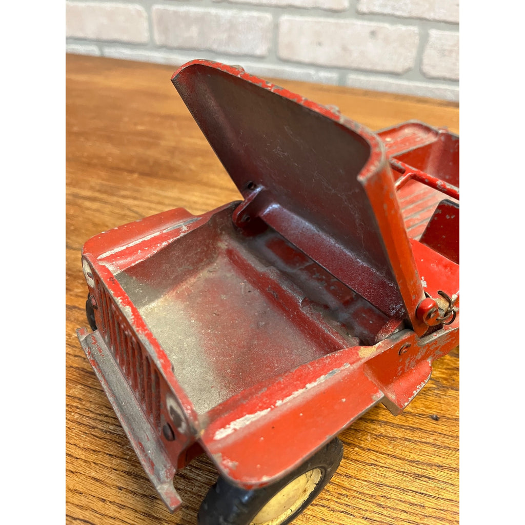 Vintage 1950s Al-Toy Cast Aluminum Willy's Jeep Child's Toy Red Original